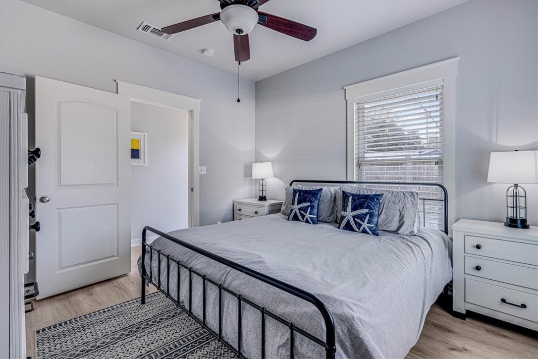 Rockport, Texas, 78382, United States, 3 Bedrooms Bedrooms, ,3 BathroomsBathrooms,Residential,For Sale,1711984