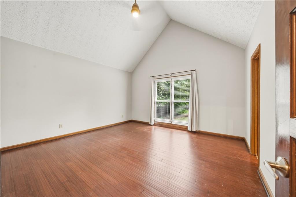 Roswell, Georgia, 30076, United States, 4 Bedrooms Bedrooms, ,3 BathroomsBathrooms,Residential,For Sale,2049337