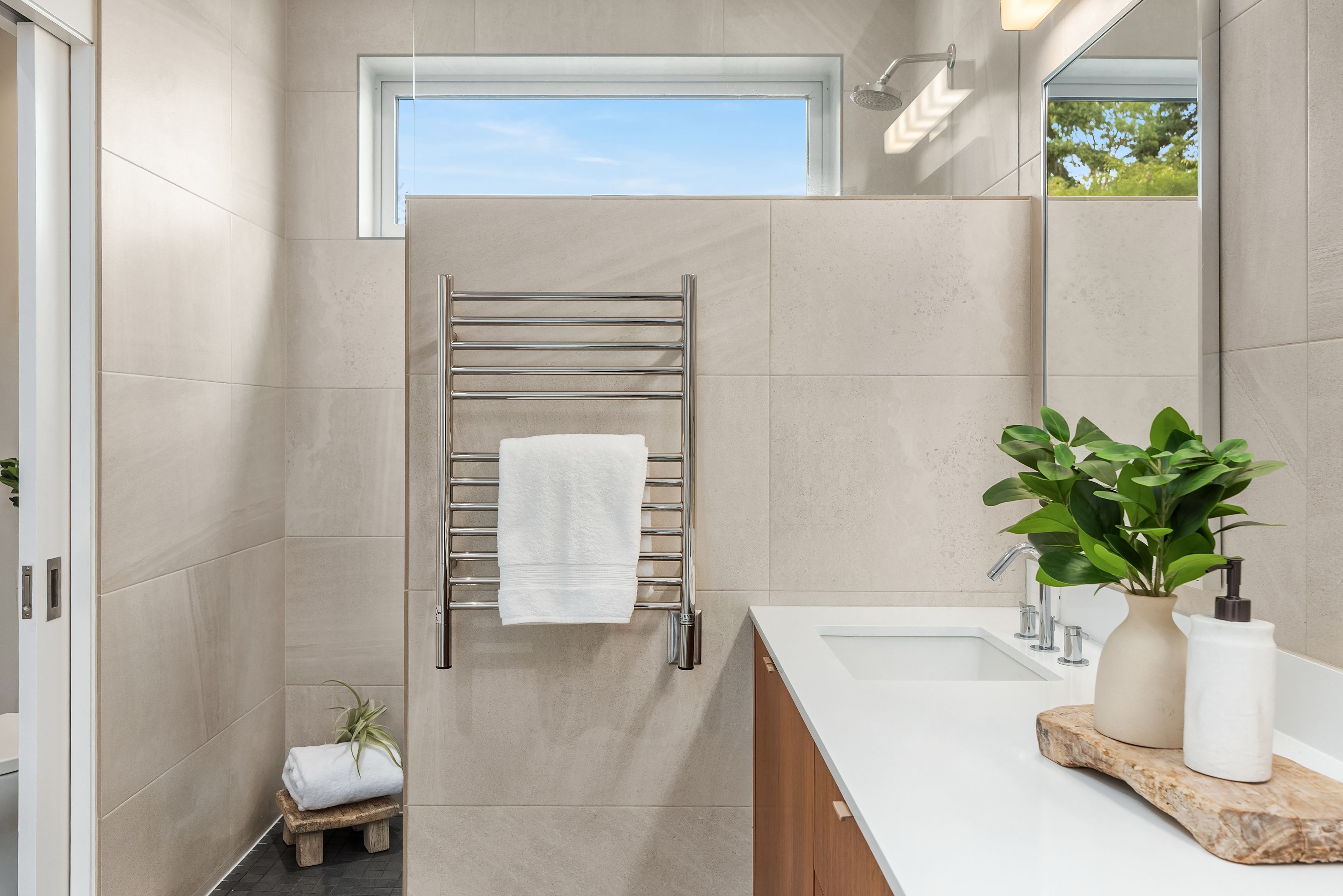  3154 Point White Drive Northeast, Bainbridge Island, WA 98110 - 物件實景