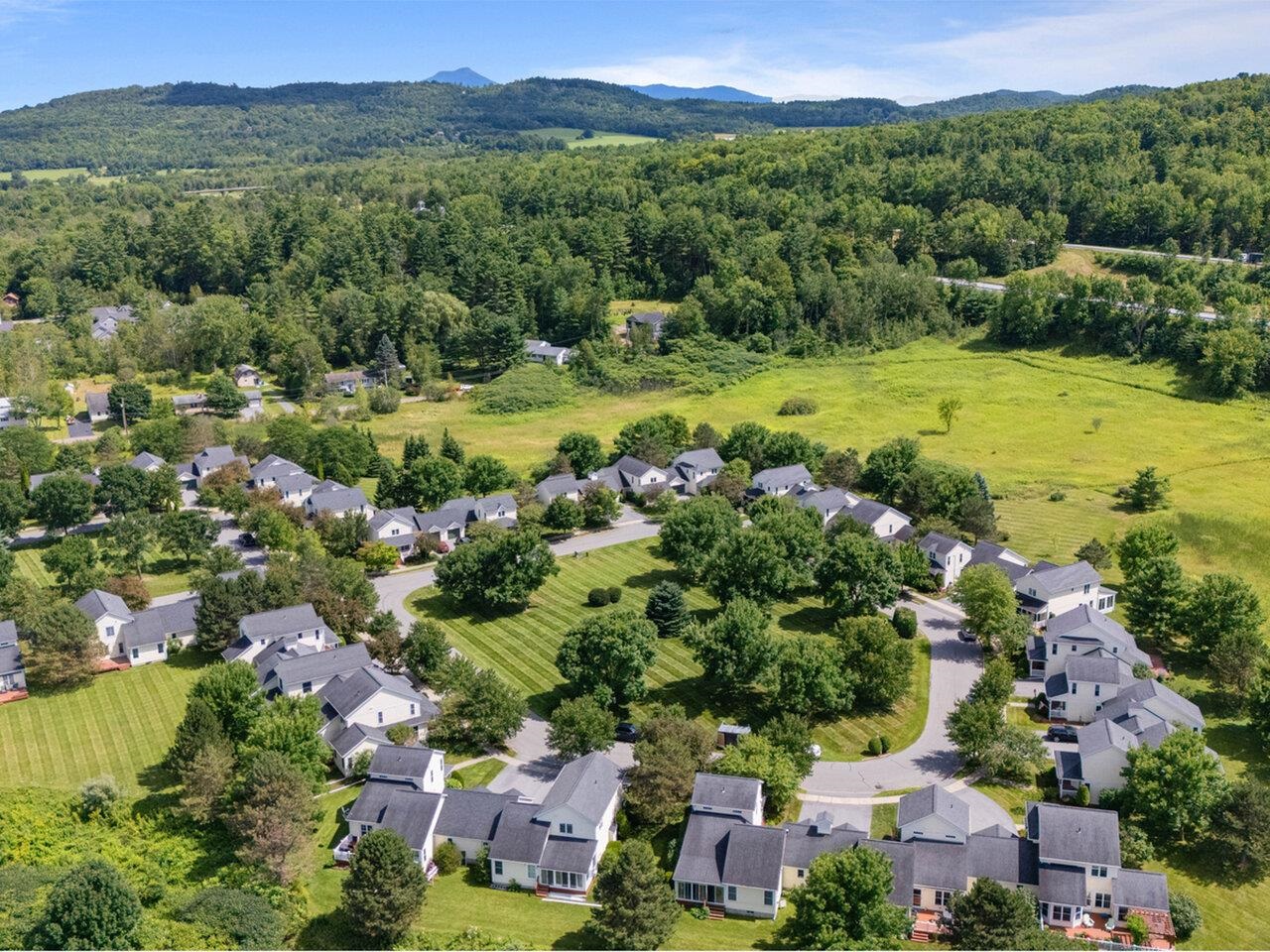 Williston, Vermont, 05495, United States, 2 Bedrooms Bedrooms, ,3 BathroomsBathrooms,Residential,For Sale,1901001