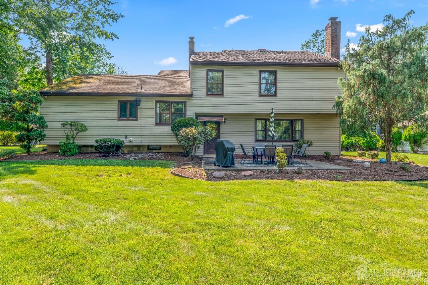Edison, New Jersey, 08820, United States, 4 Bedrooms Bedrooms, ,3 BathroomsBathrooms,Residential,For Sale,1908022