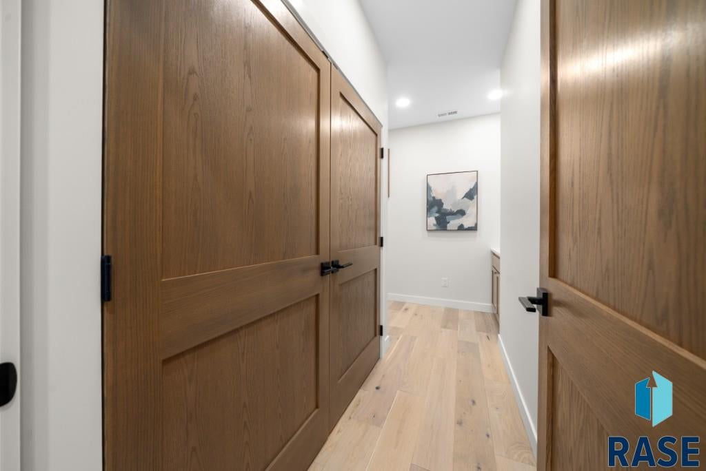 Sioux Falls, South Dakota, 57110, United States, 2 Bedrooms Bedrooms, ,2 BathroomsBathrooms,Residential,For Sale,2005980