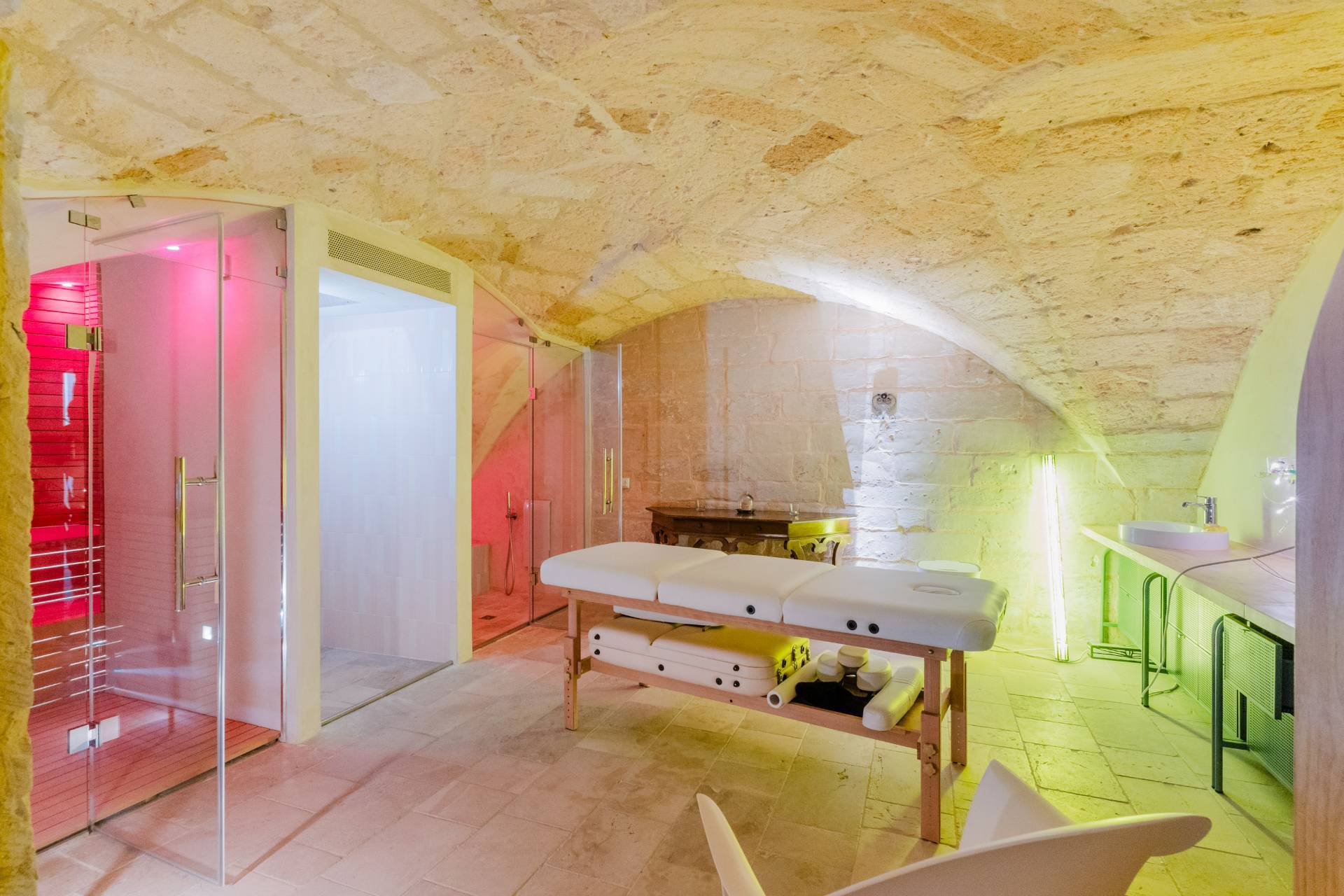 San Cesario di Lecce, Lecce, 73016, IT, 15 Bedrooms Bedrooms, ,13 BathroomsBathrooms,Residential,For Sale,1989091