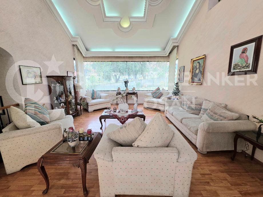 Atizapán de Zaragoza, Estado de méxico, 52995, Mexico, 3 Bedrooms Bedrooms, ,4 BathroomsBathrooms,Residential,For Sale,1926035