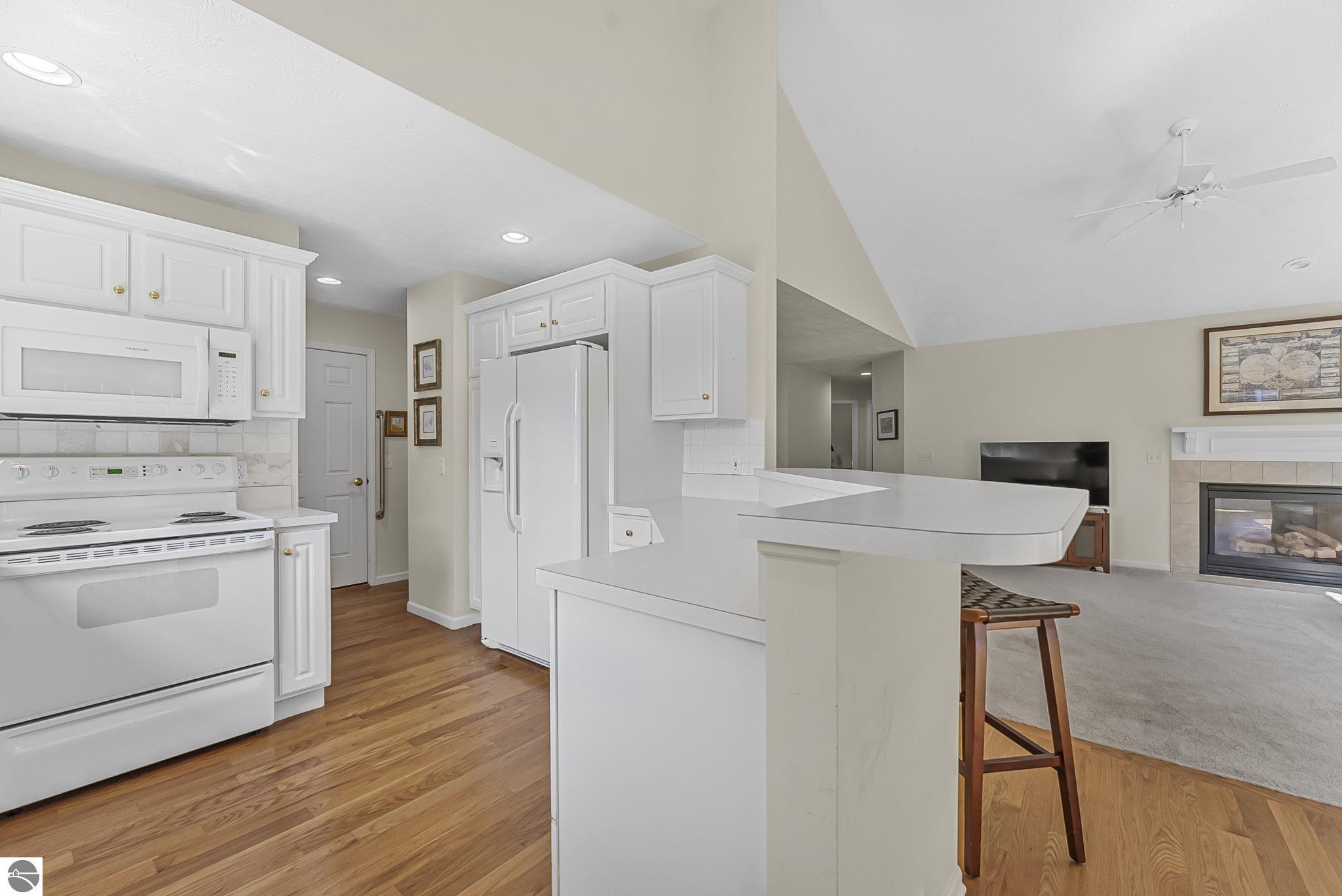 Traverse City, Michigan, 49685, United States, 3 Bedrooms Bedrooms, ,1 BathroomBathrooms,Residential,For Sale,1984213