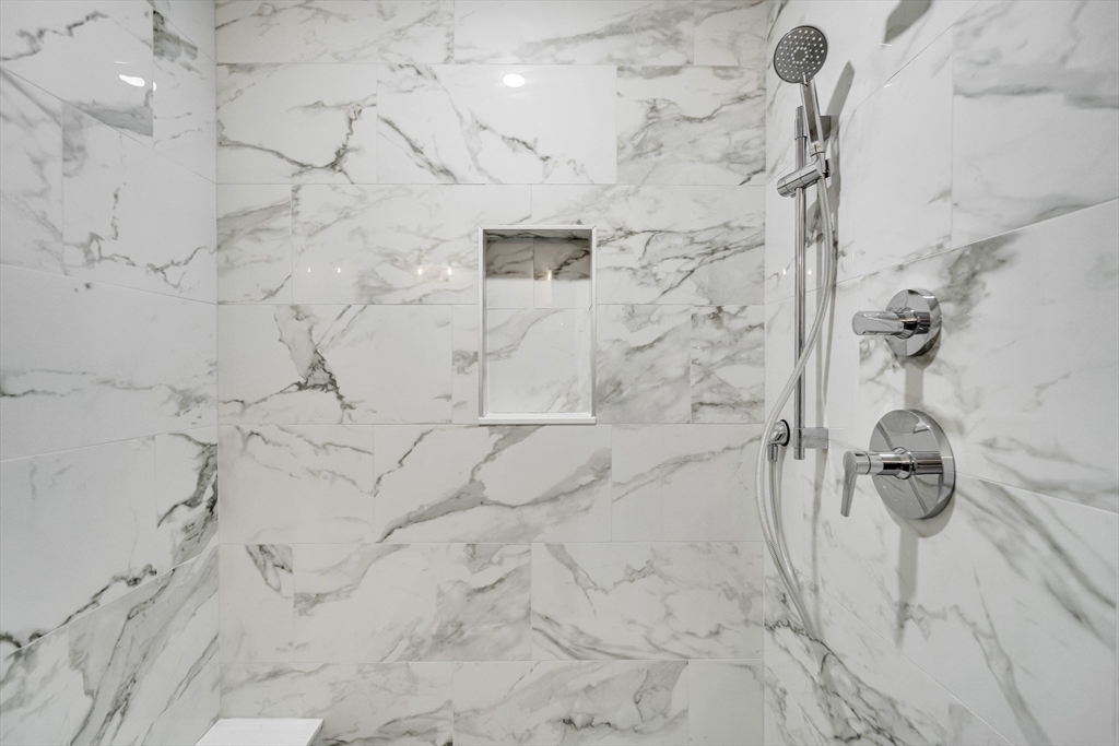 Lexington, Massachusetts, 02421, United States, 6 Bedrooms Bedrooms, ,6 BathroomsBathrooms,Residential,For Sale,2001660