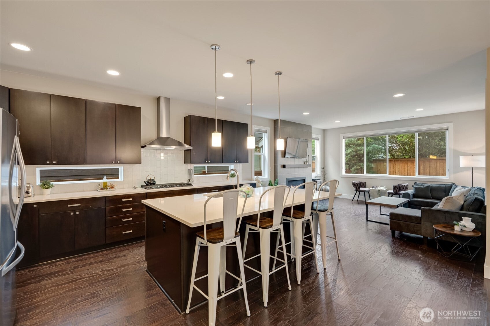 Bothell, Washington, 98012, United States, 4 Bedrooms Bedrooms, ,4 BathroomsBathrooms,Residential,For Sale,1975885