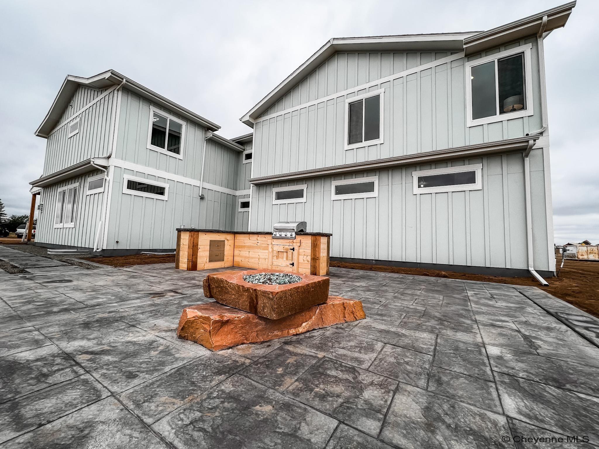 Cheyenne, Wyoming, 82009, United States, 5 Bedrooms Bedrooms, ,4 BathroomsBathrooms,Residential,For Sale,1785521