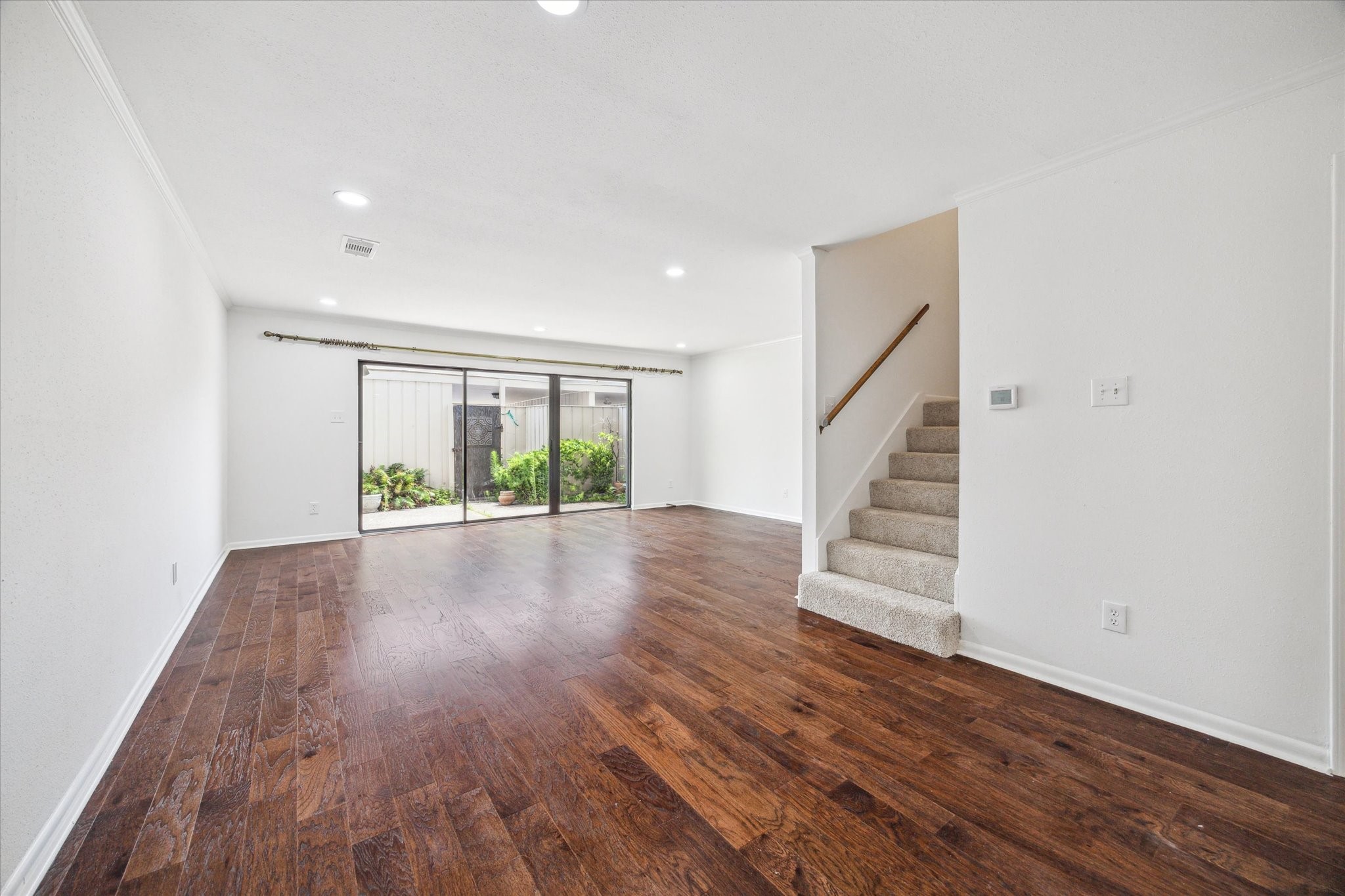  5827 Valley Forge Drive #83 - 物件實景