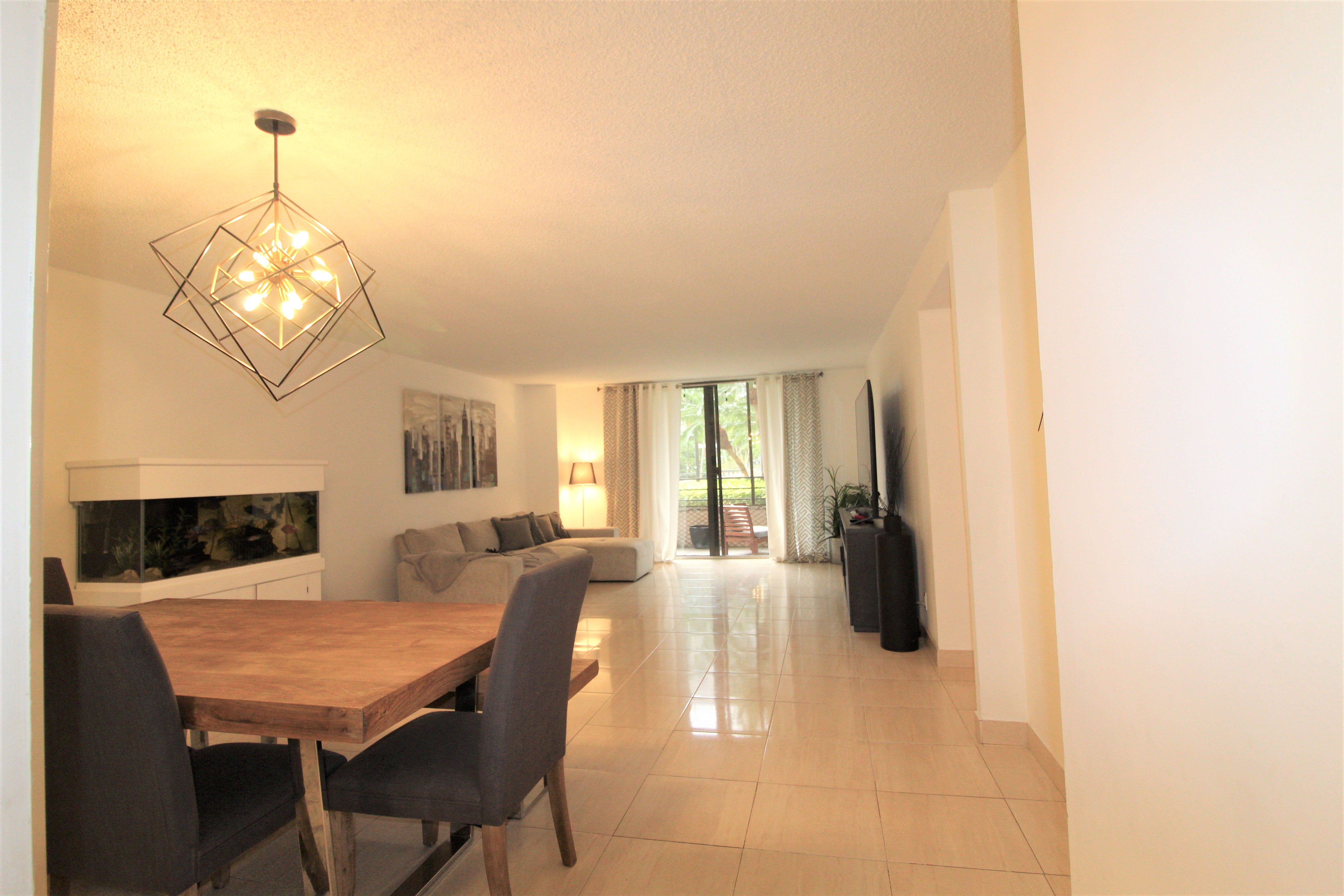  2500 Parkview Dr, Hallandale Beach, FL, 33009 - 物件實景