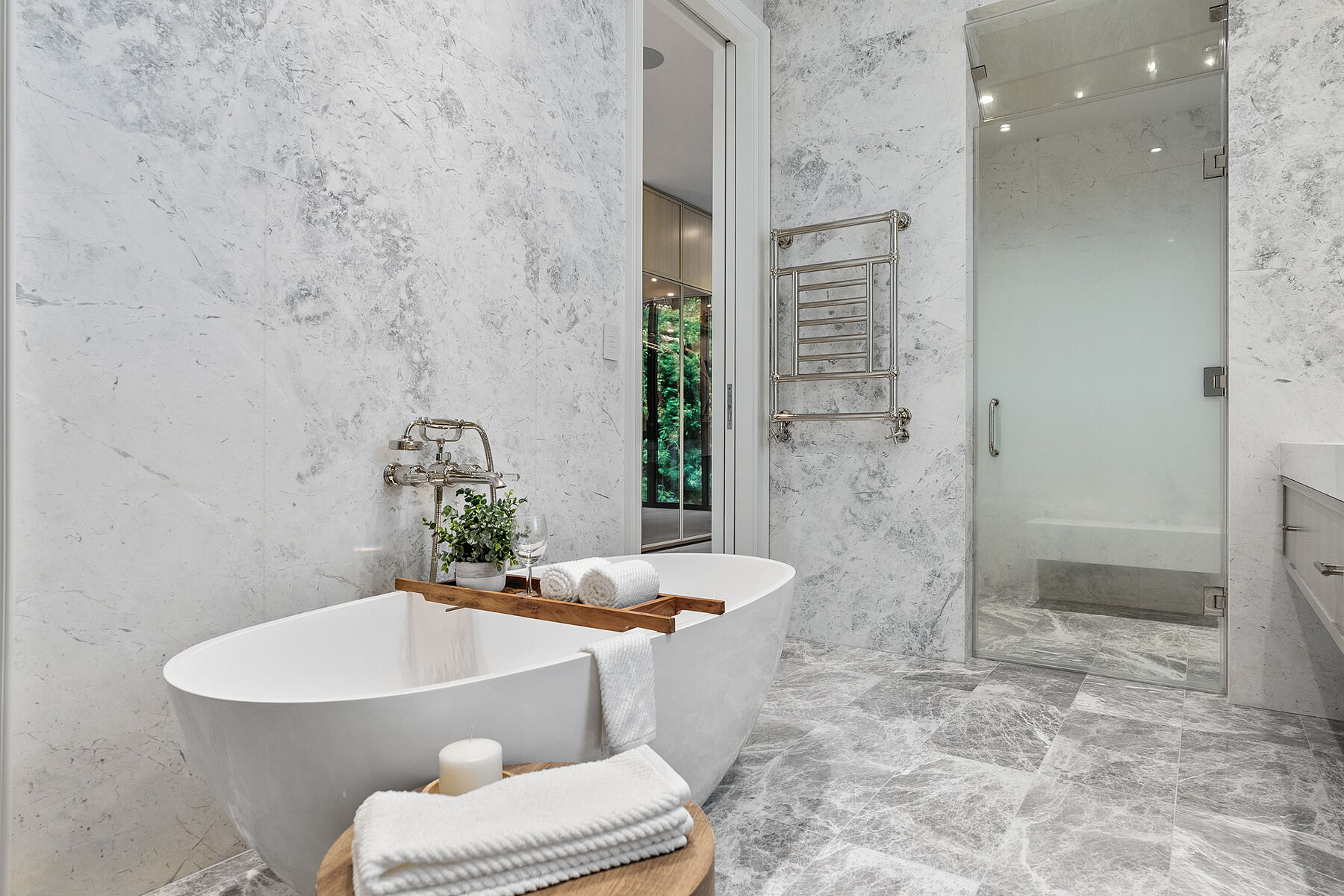  Luxury Living in Forest Hill - 物件實景