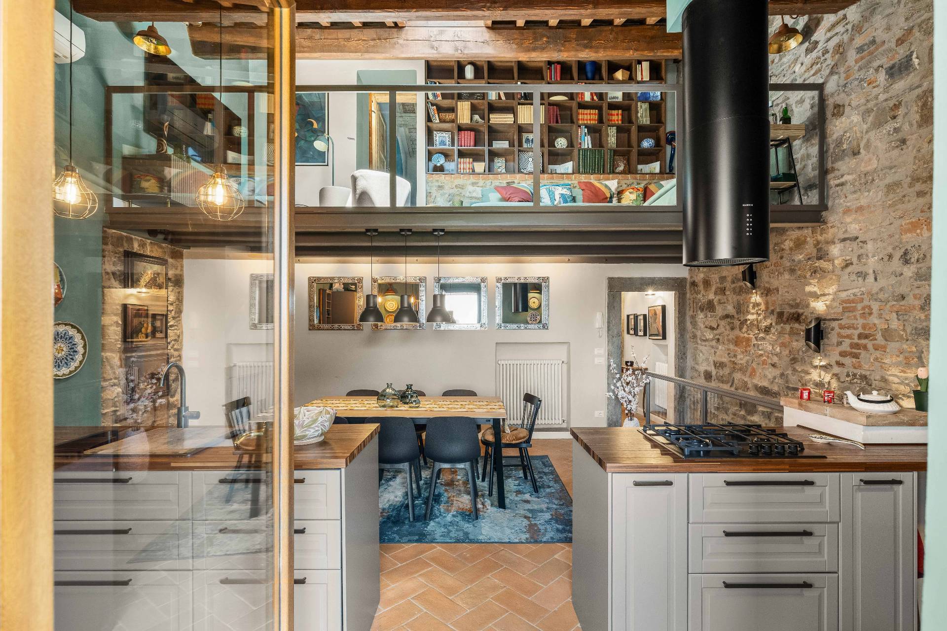 Firenze, Firenze, 50100, IT, 3 Bedrooms Bedrooms, ,3 BathroomsBathrooms,Residential,For Sale,1882451