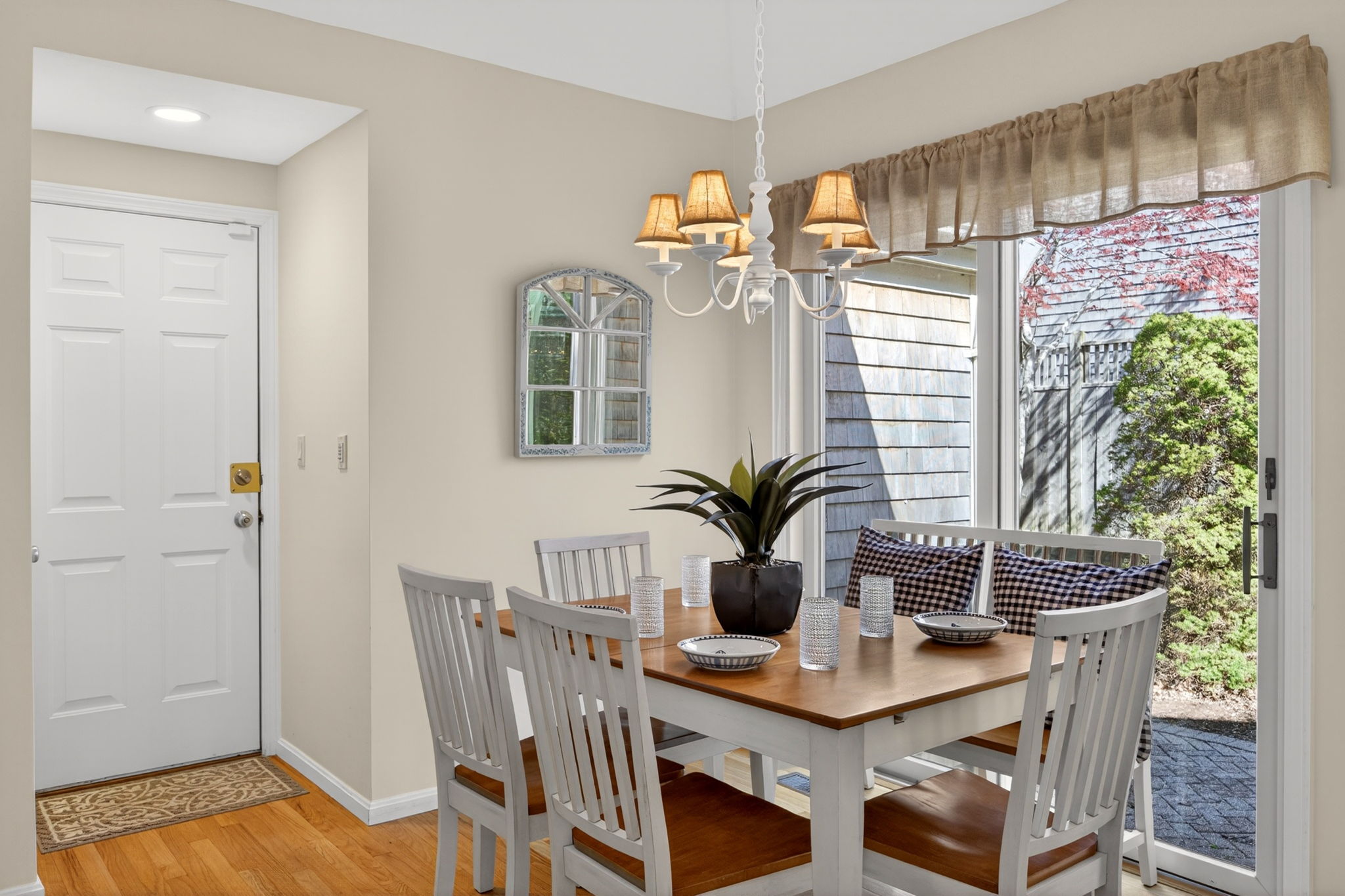  24 W Woods Circle, Yarmouth Port, MA, 02675 - 物件實景