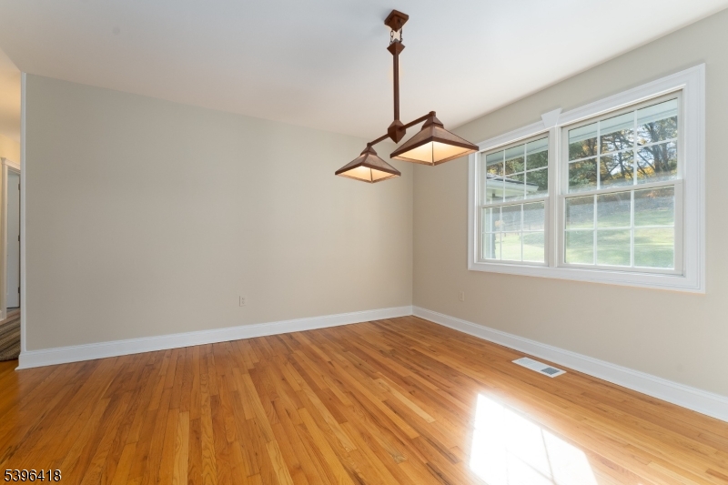 Raritan Twp., New Jersey, 08822, United States, 3 Bedrooms Bedrooms, ,2 BathroomsBathrooms,Residential,For Sale,1991179