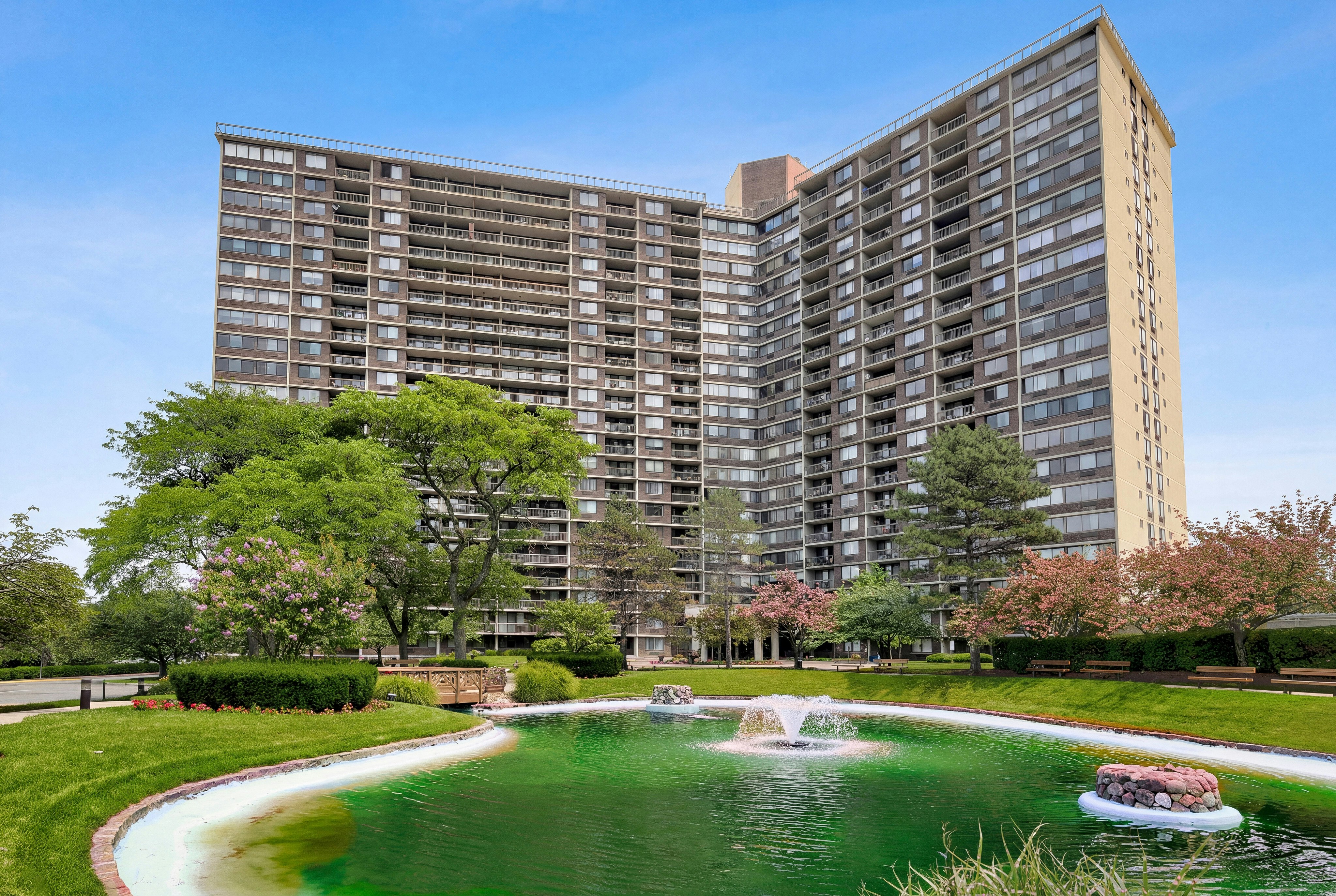  2 Bay Club Drive, Bayside, NY 11360 - 物件實景