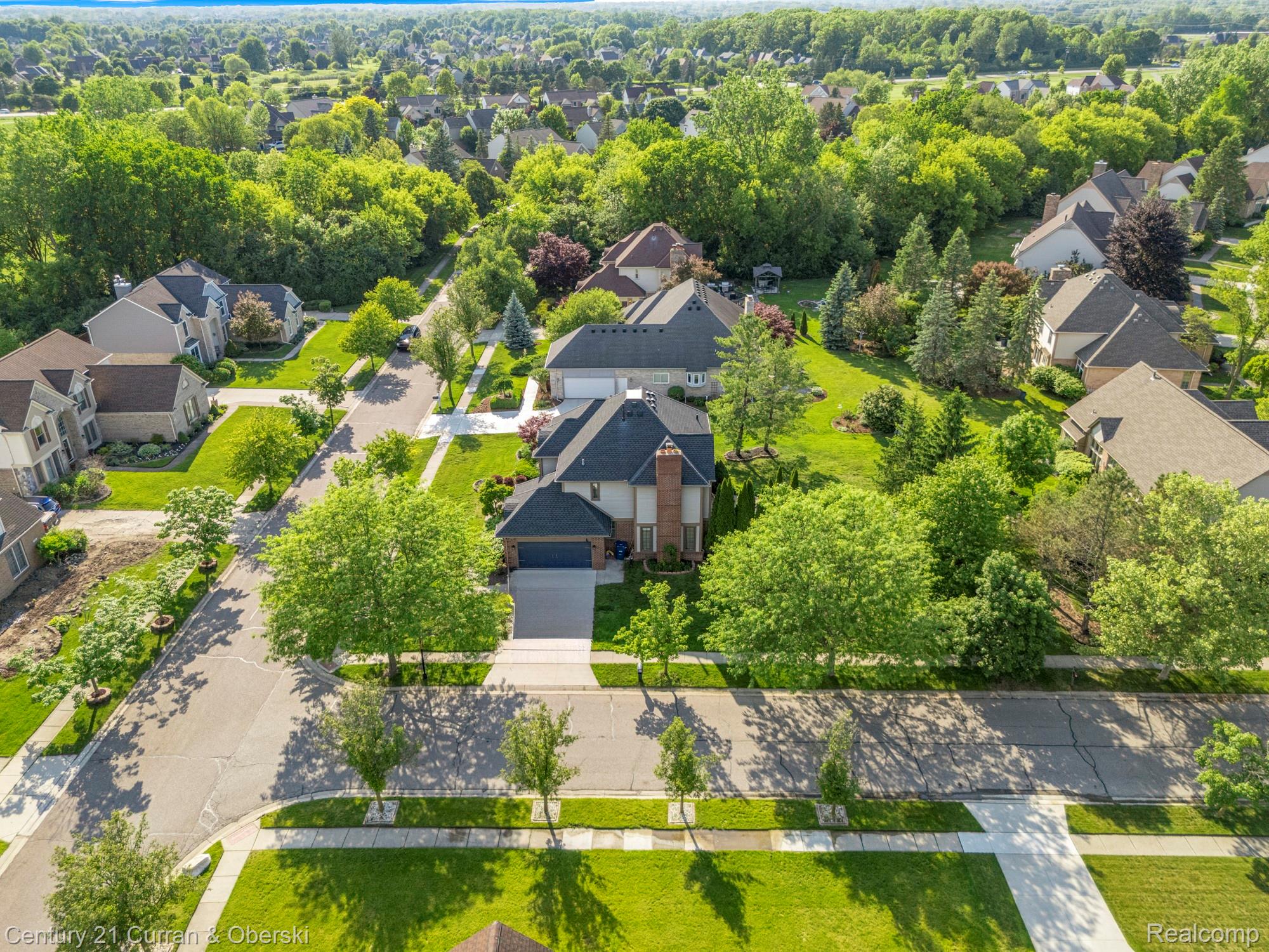 Canton Charter Township, Michigan, 48188, United States, 4 Bedrooms Bedrooms, ,4 BathroomsBathrooms,Residential,For Sale,2049400