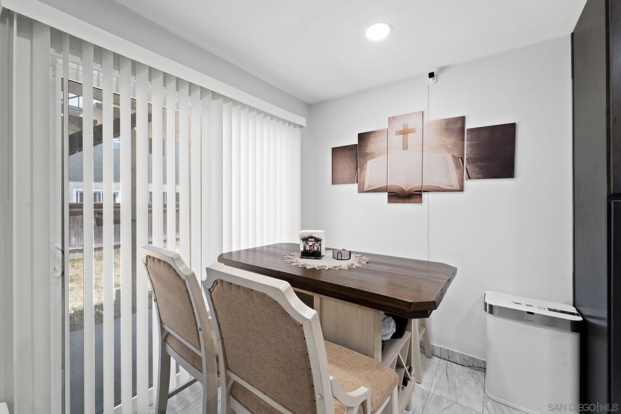 El Cajon, California, 92020, United States, 3 Bedrooms Bedrooms, ,2 BathroomsBathrooms,Residential,For Sale,1784508