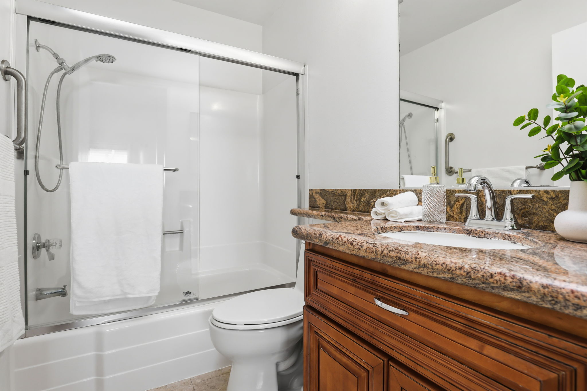  11952 Darlington Avenue, 3 - 物件實景