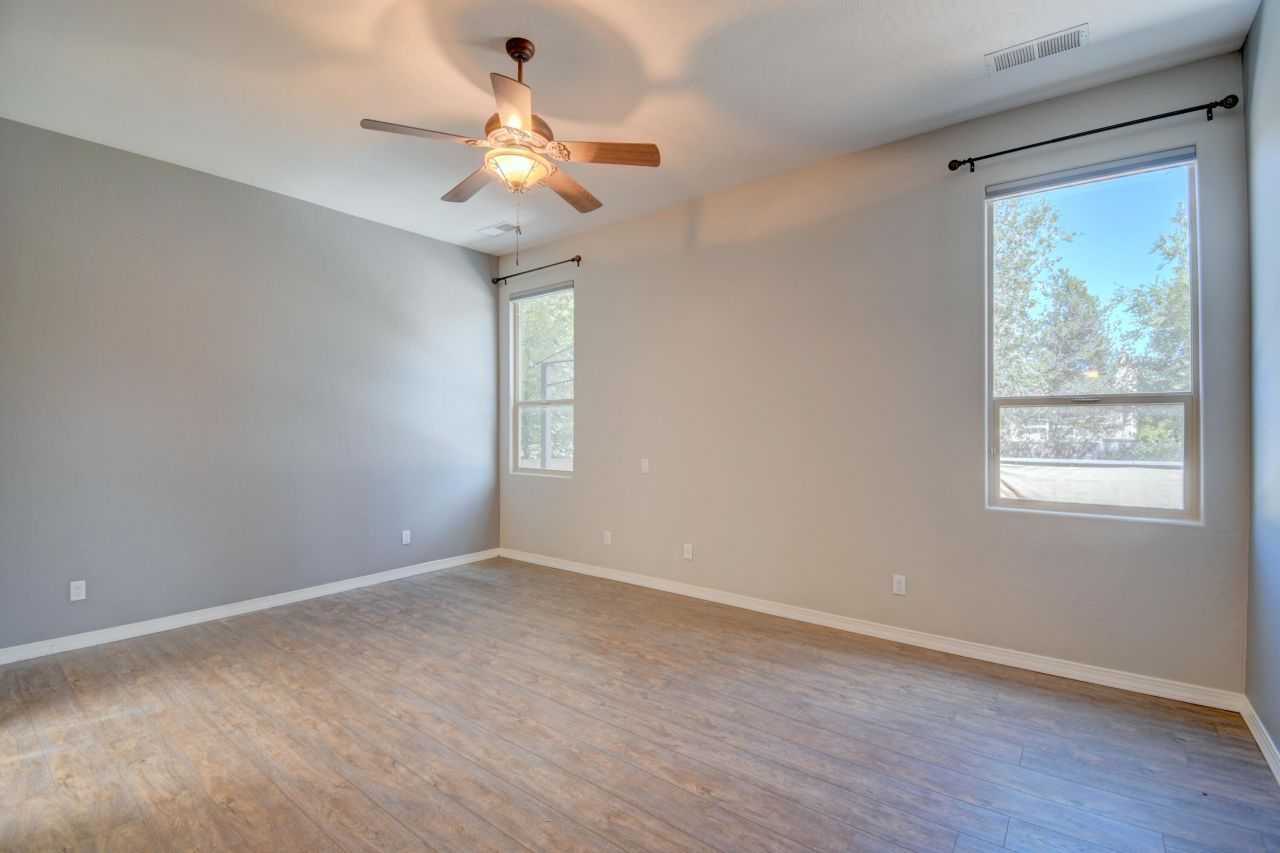 Albuquerque, New Mexico, 87122, United States, 3 Bedrooms Bedrooms, ,2 BathroomsBathrooms,Residential,For Sale,1971329