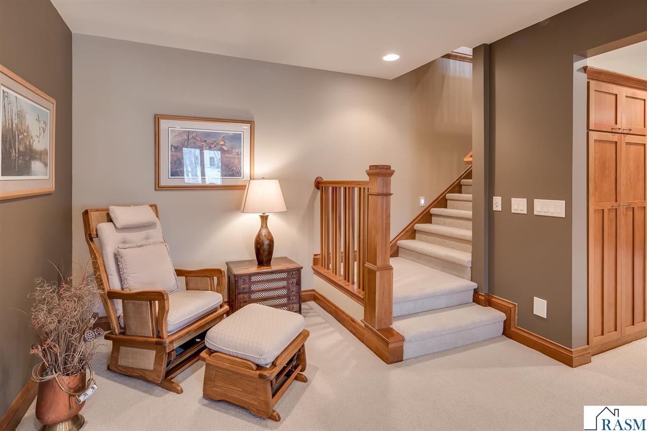 Mankato, Minnesota, 56001, United States, 3 Bedrooms Bedrooms, ,2 BathroomsBathrooms,Residential,For Sale,1982289