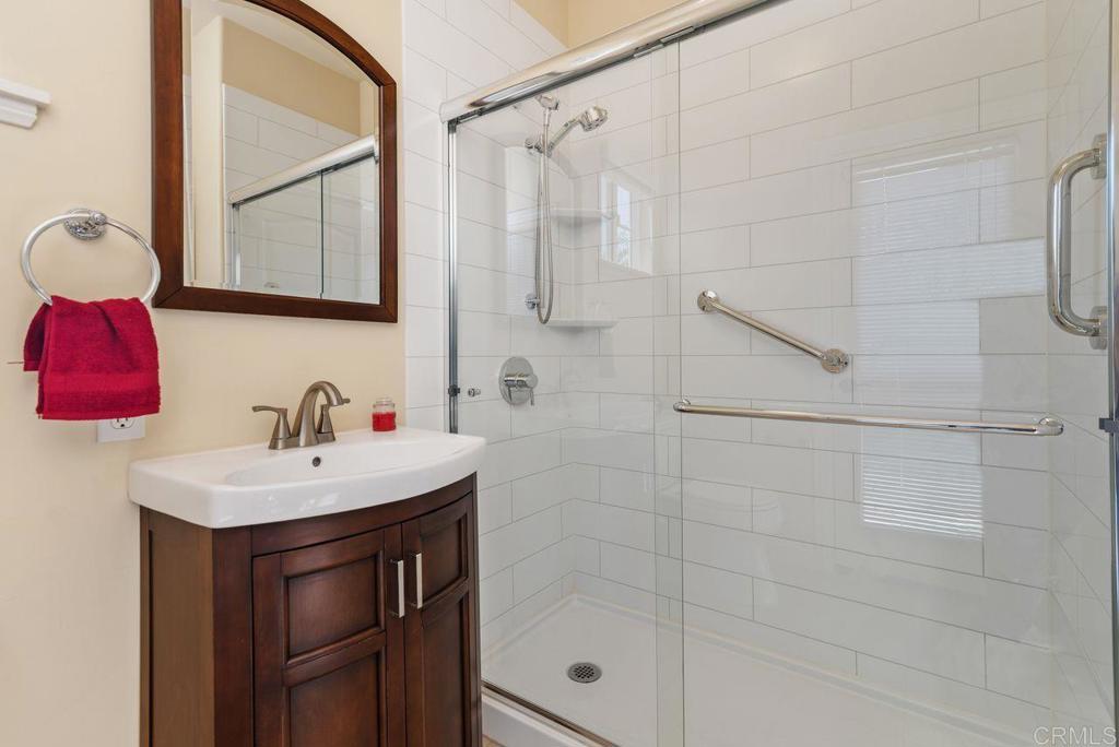 Vista, California, 92084, United States, 5 Bedrooms Bedrooms, ,4 BathroomsBathrooms,Residential,For Sale,1805351