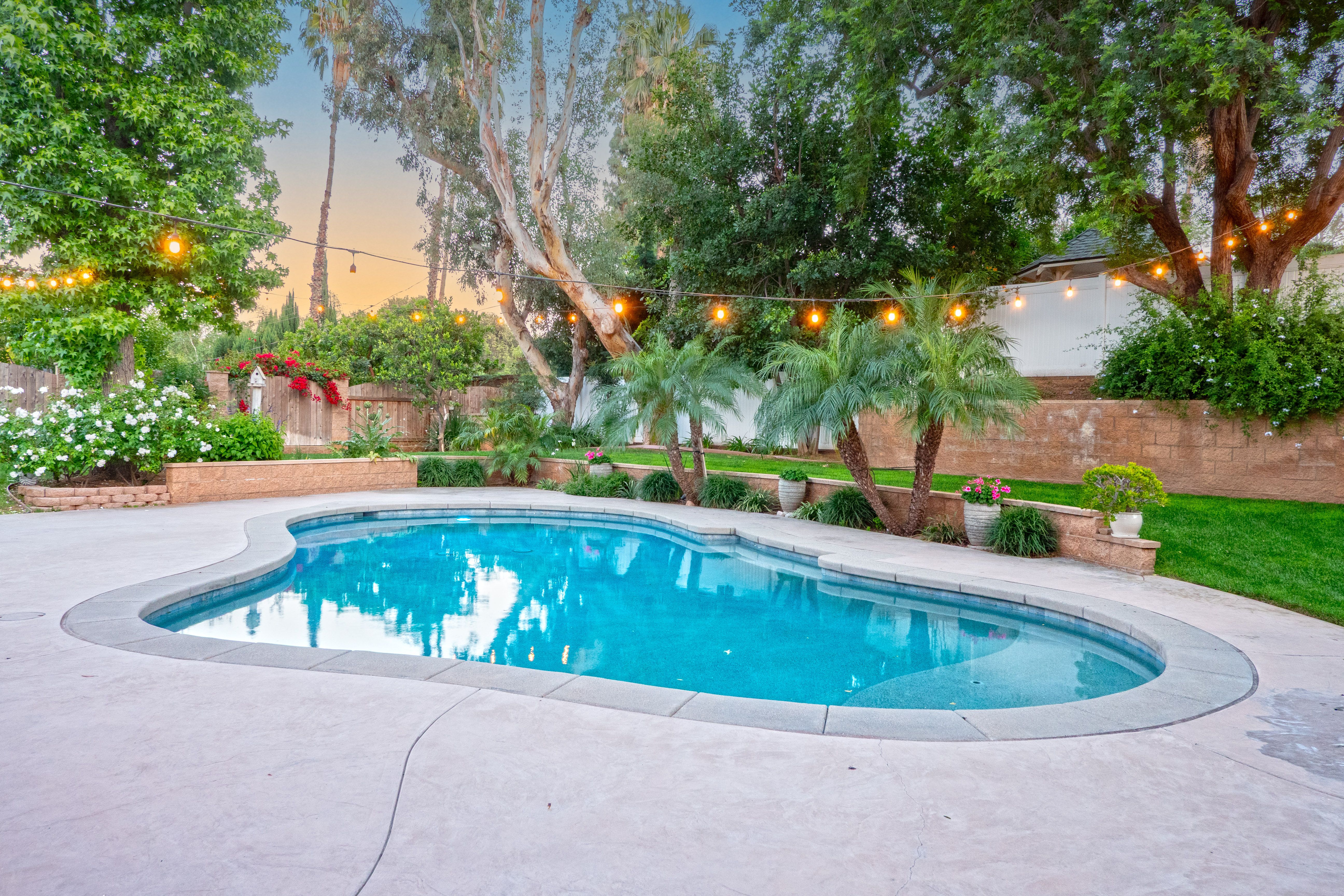 2372 Shadow Hill Drive, Riverside, CA 92506 - 物件實景