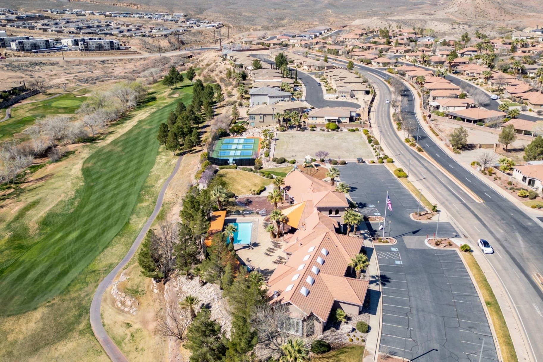  Former Model Home in Sunbrook community sits directly on golf course with Views - 物件實景