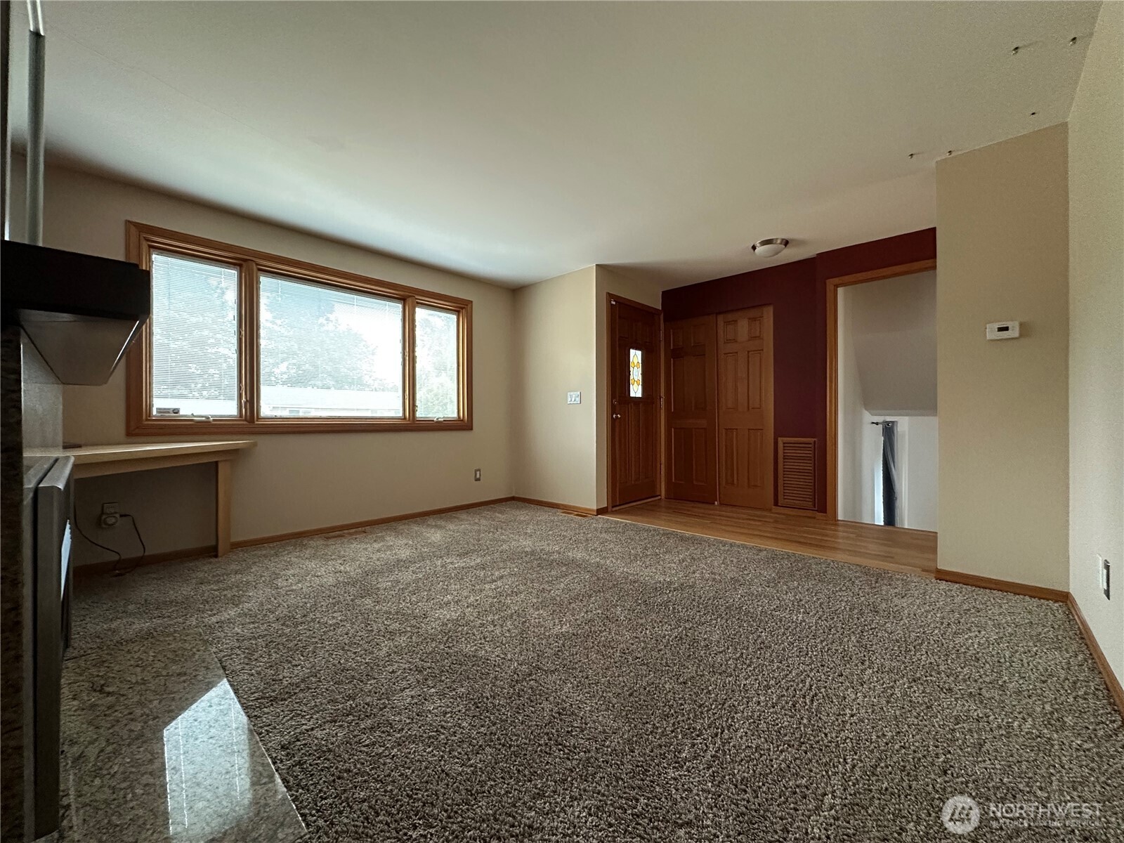 Kirkland, Washington, 98034, United States, 4 Bedrooms Bedrooms, ,3 BathroomsBathrooms,Residential,For Sale,1975566