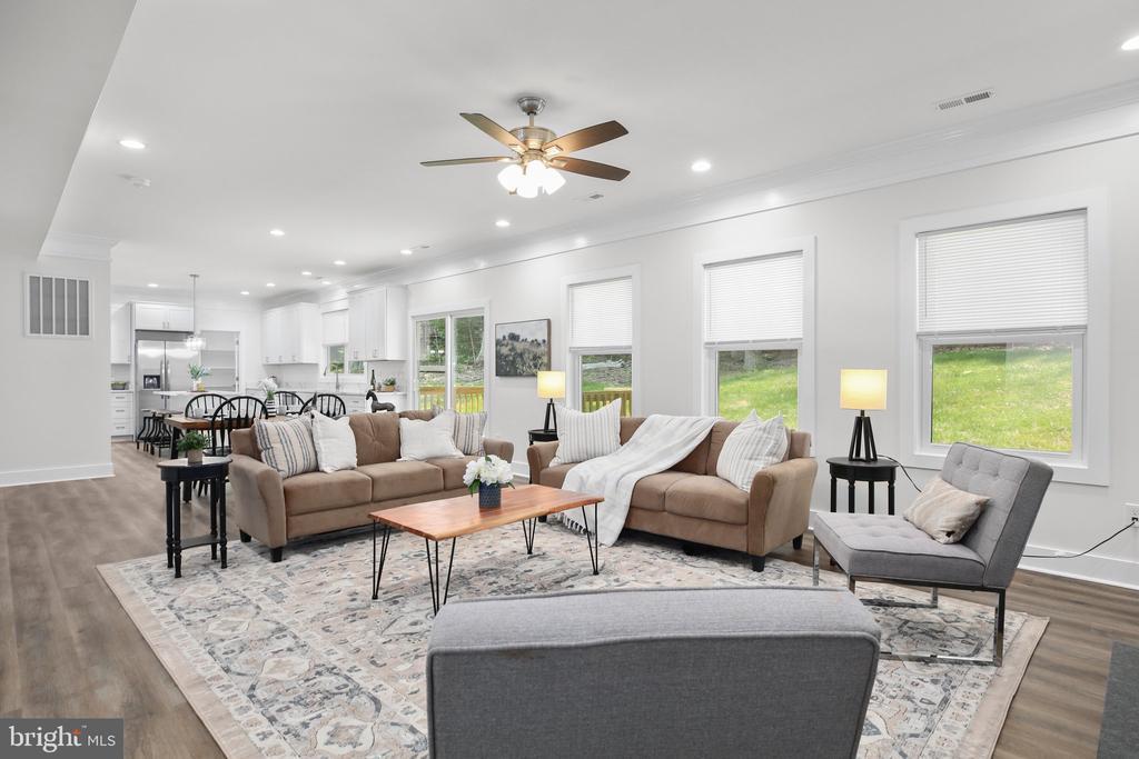 Fredericksburg, Virginia, 22408, United States, 4 Bedrooms Bedrooms, ,4 BathroomsBathrooms,Residential,For Sale,1737760