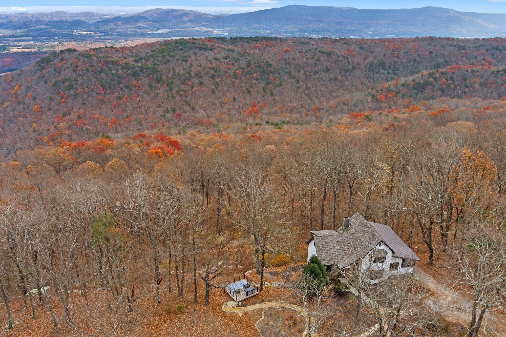 Rising Fawn, Georgia, 30738, United States, 2 Bedrooms Bedrooms, ,2 BathroomsBathrooms,Residential,For Sale,1995389