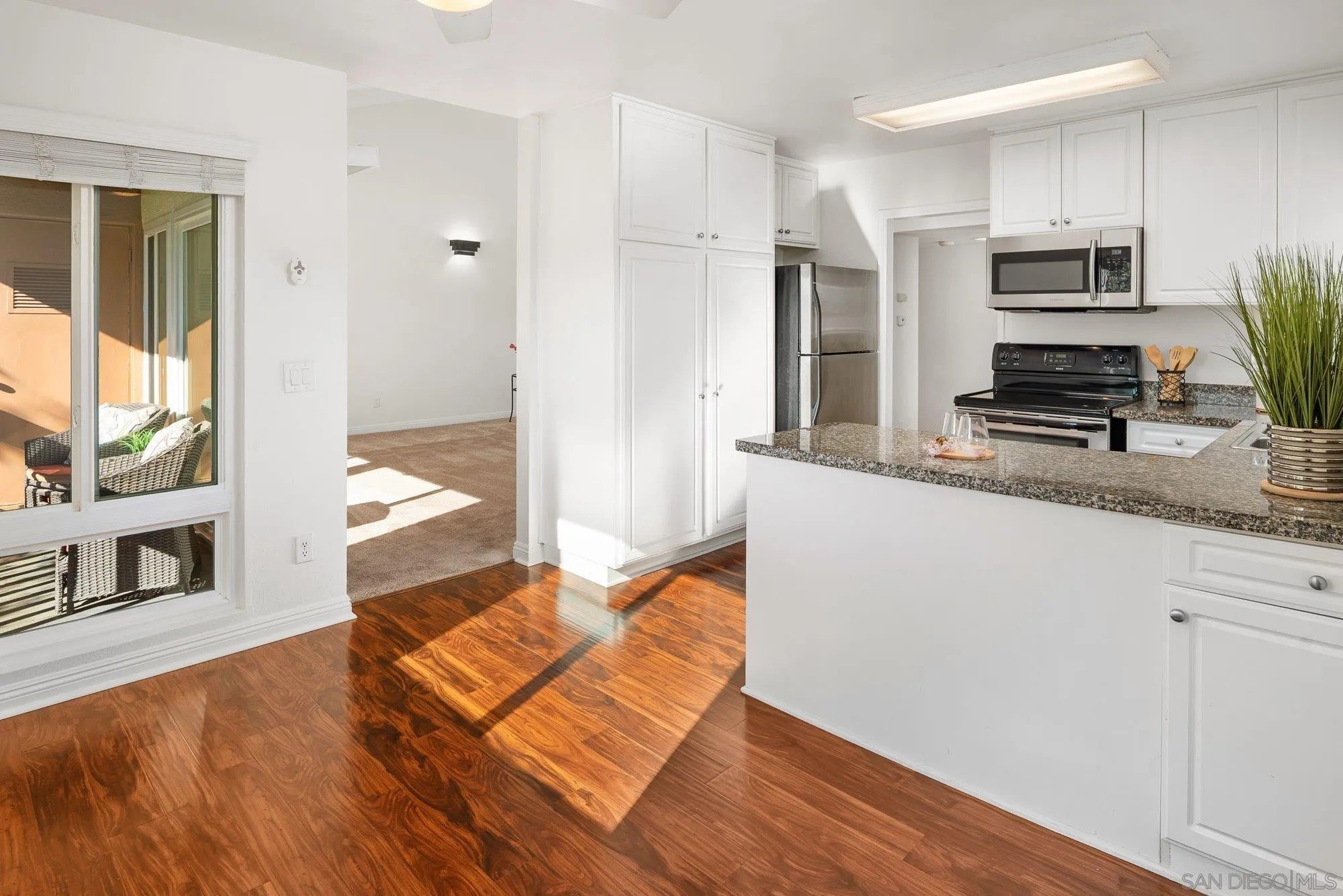 San Diego, California, 92127, United States, 2 Bedrooms Bedrooms, ,2 BathroomsBathrooms,Residential,For Sale,1954799