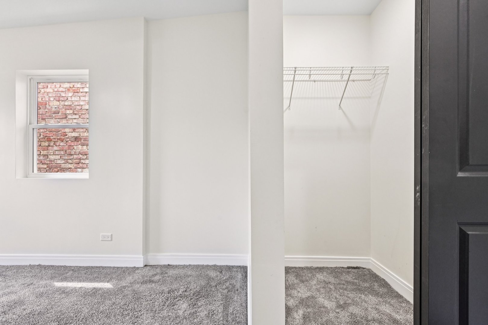 Chicago, Illinois, 60637, United States, 4 Bedrooms Bedrooms, ,4 BathroomsBathrooms,Residential,For Sale,1881153