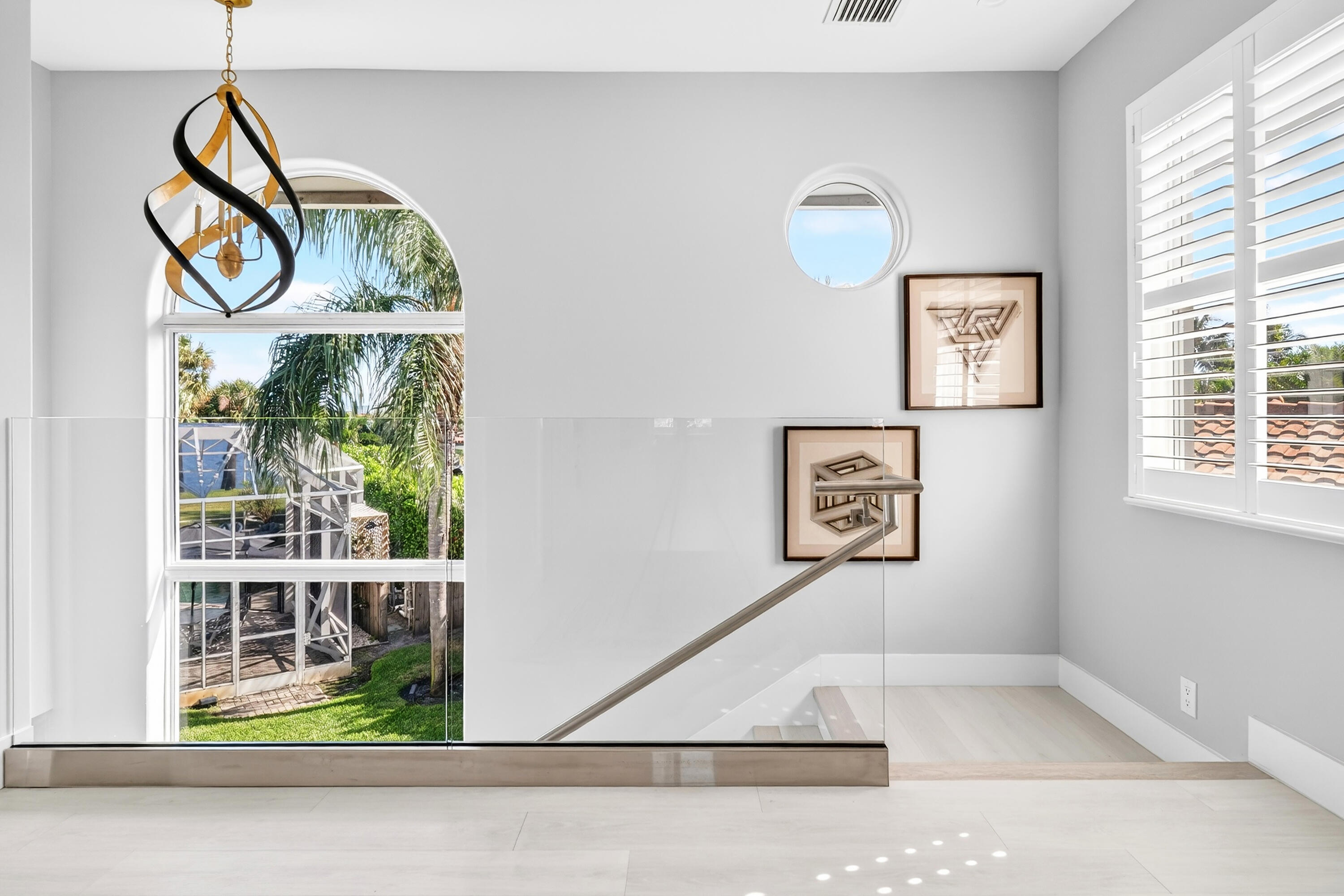 West Palm Beach, Florida, 33401, United States, 4 Bedrooms Bedrooms, ,5 BathroomsBathrooms,Residential,For Sale,2002916