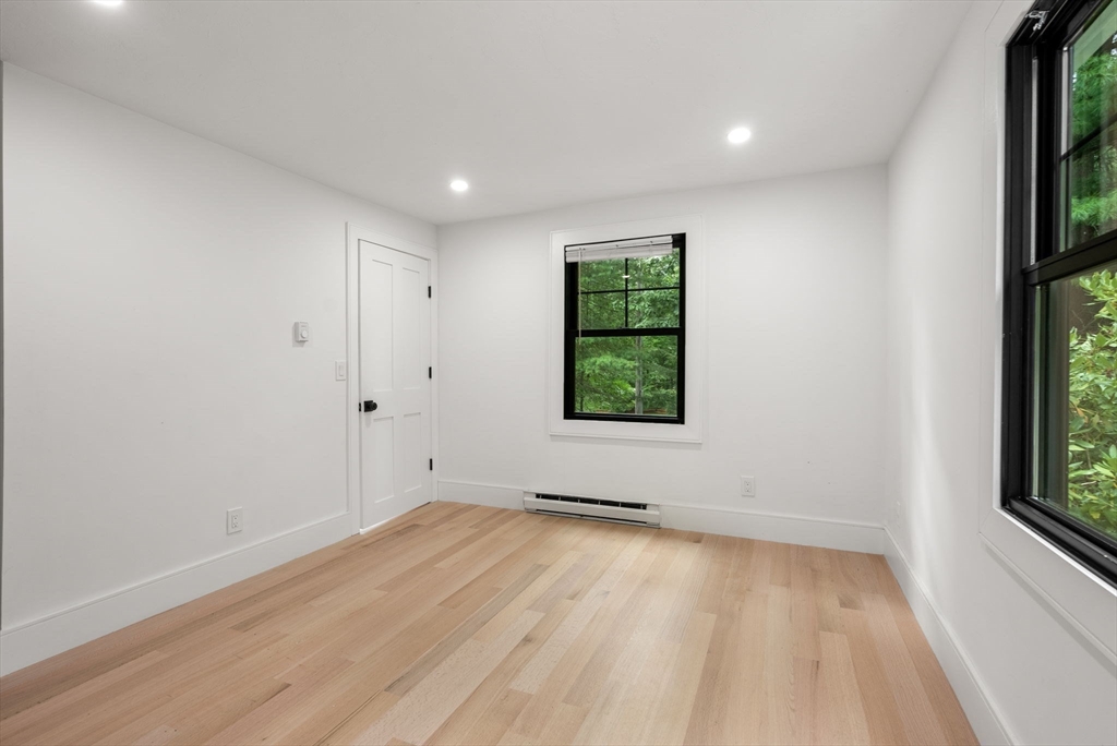 Hopkinton, Massachusetts, 01748, United States, 5 Bedrooms Bedrooms, ,4 BathroomsBathrooms,Residential,For Sale,1947956