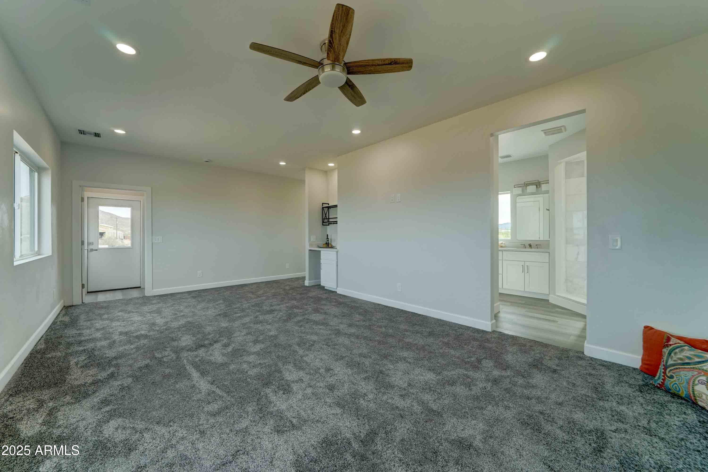 Apache Junction, Arizona, 85119, United States, 3 Bedrooms Bedrooms, ,Residential,For Sale,1917625