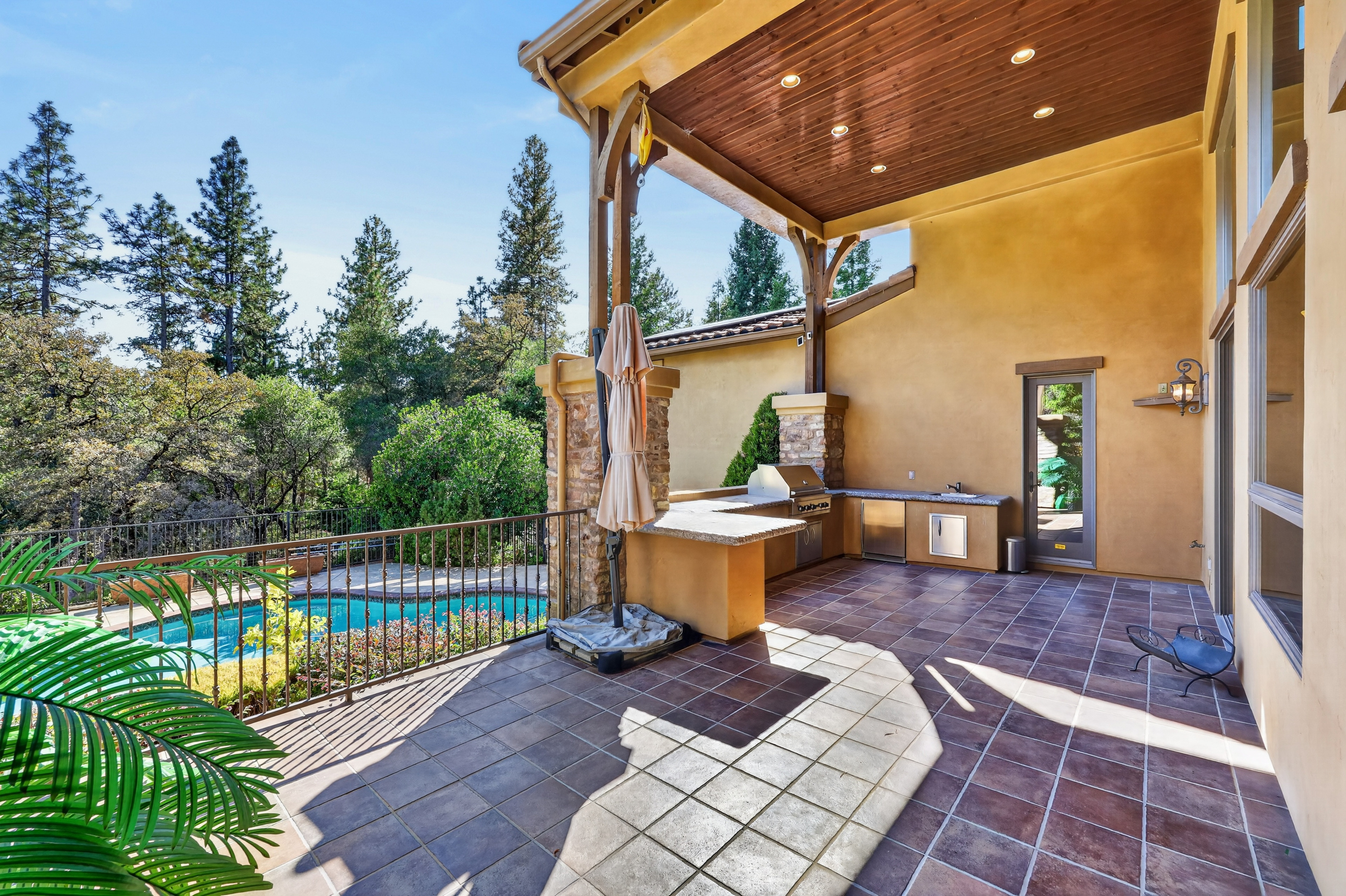  16279 Winchester Club Drive, Meadow Vista, CA 95722 - 物件實景
