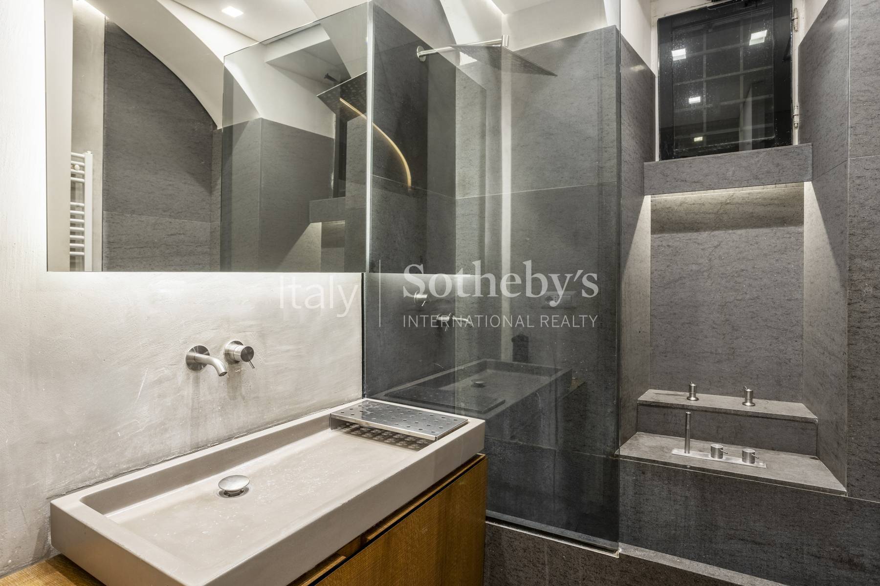  Elegant apartment with private garden - 物件實景