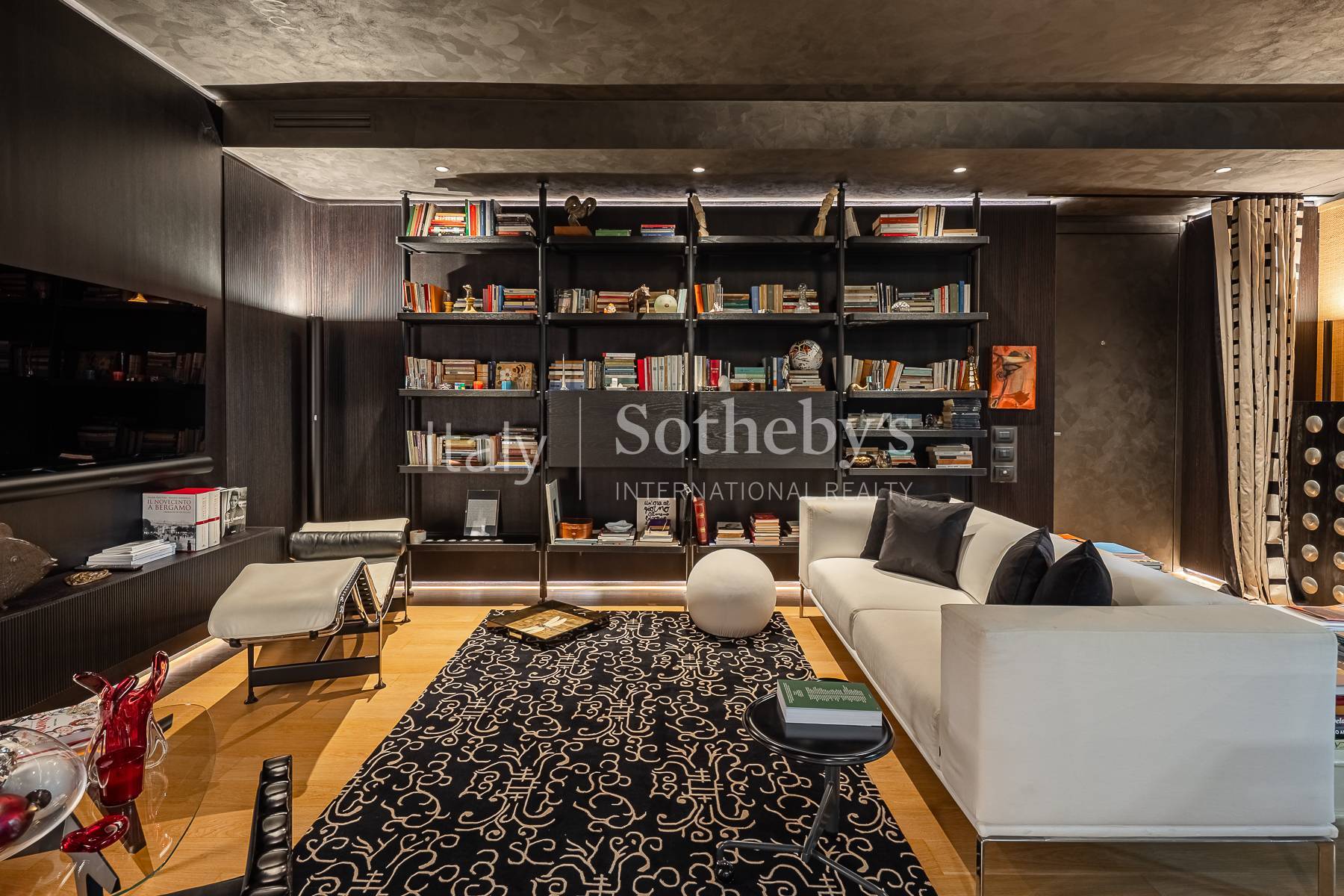  Refined Renovated Residence with Private Terrace - 物件實景