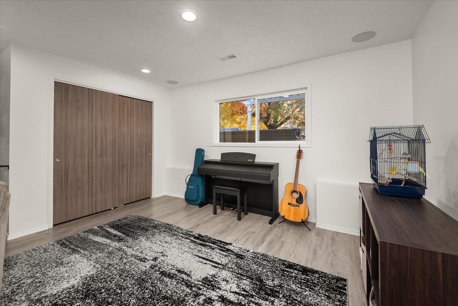 Spokane Valley, Washington, 99216, United States, 4 Bedrooms Bedrooms, ,3 BathroomsBathrooms,Residential,For Sale,1984886