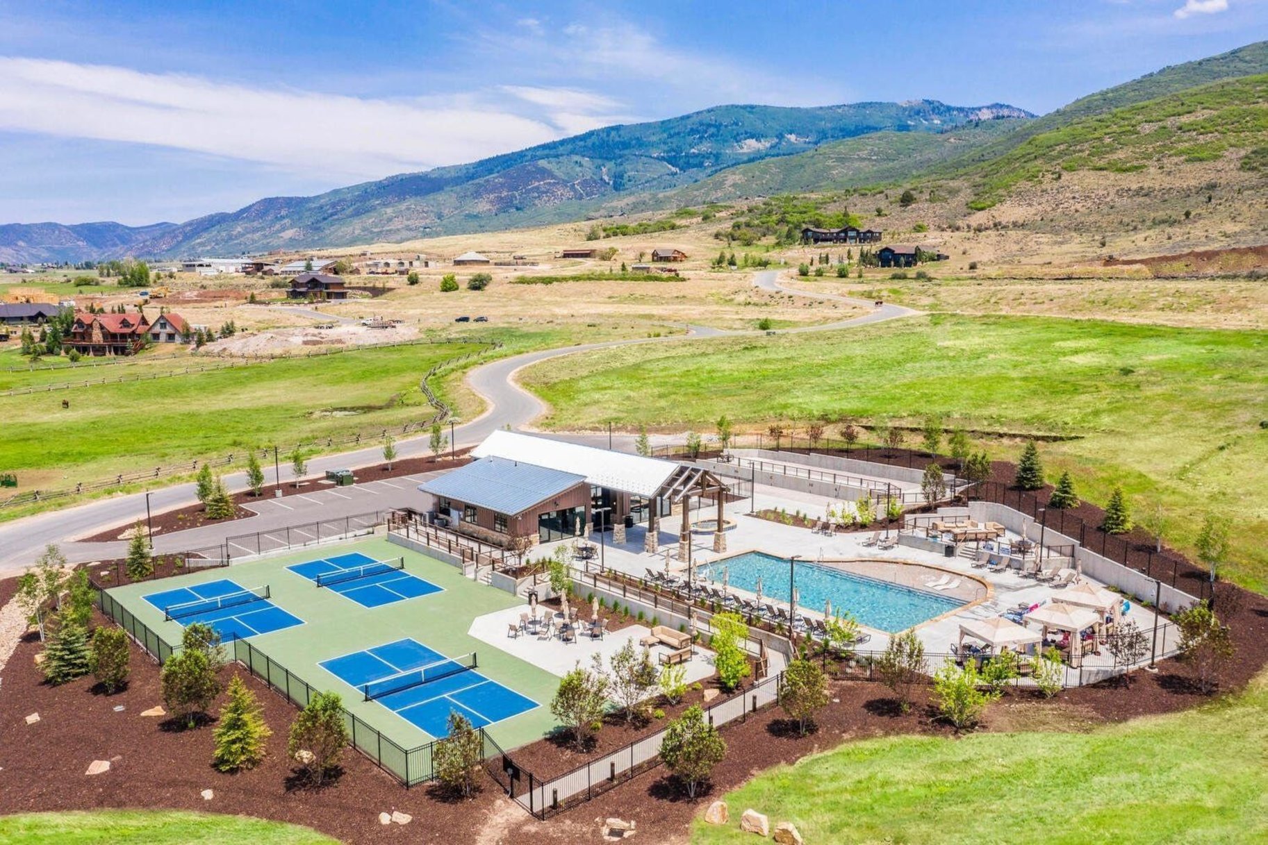  Summit Rambler At High Star Ranch With 3 Car Garage And Expansive Views - 物件實景