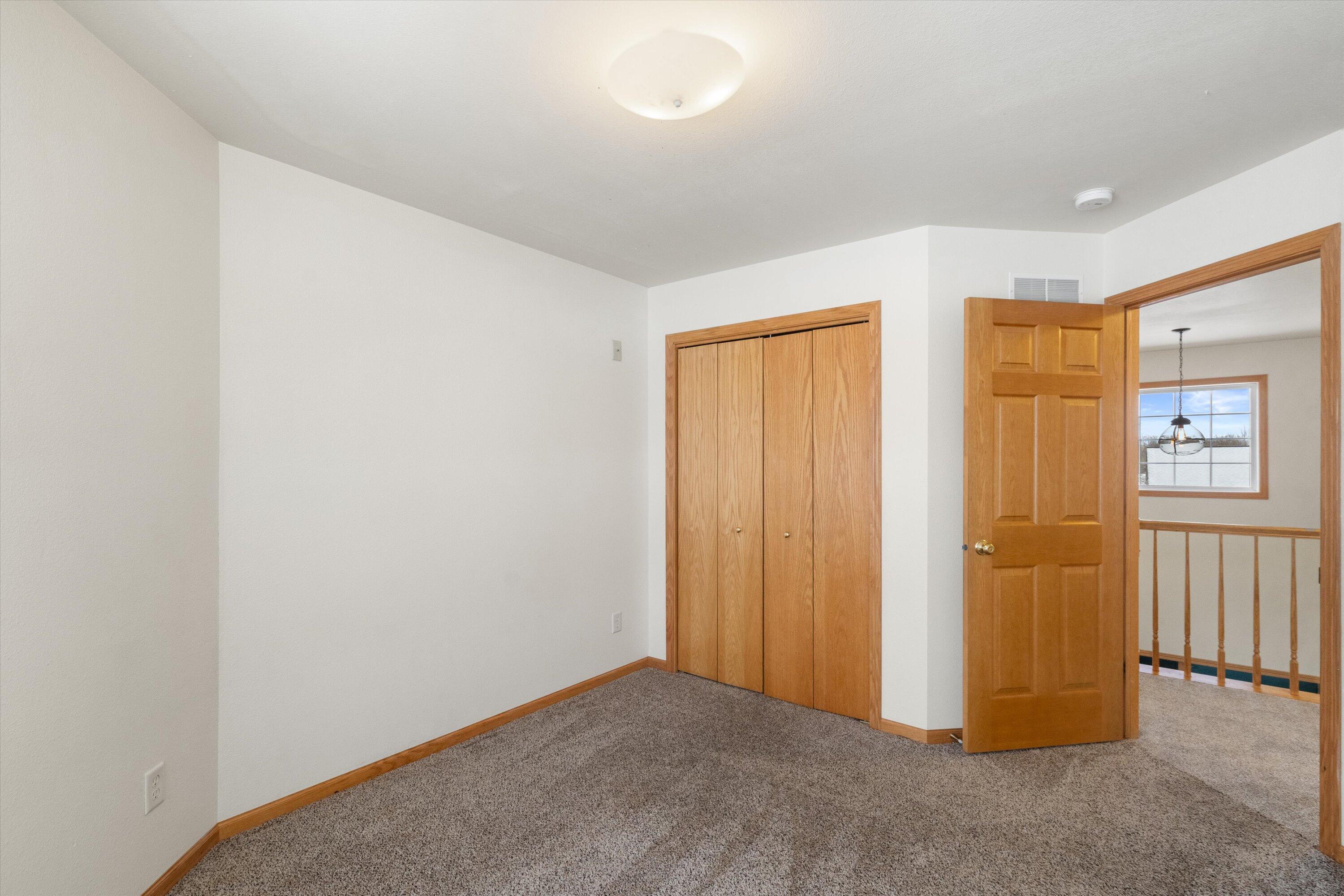 Oak Creek, Wisconsin, 53154, United States, 4 Bedrooms Bedrooms, ,4 BathroomsBathrooms,Residential,For Sale,2007520