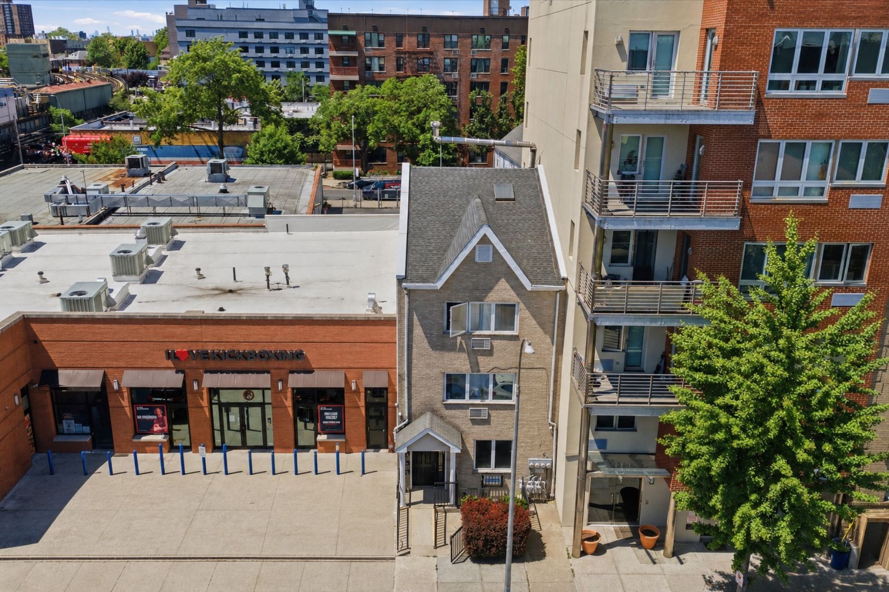  2011 Colonial Avenue, Bronx, NY, 10461 - 物件實景