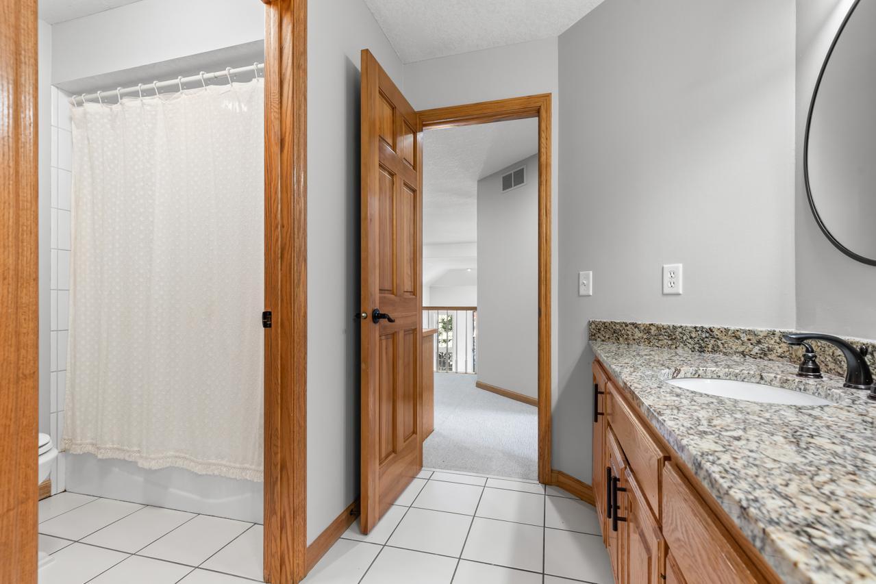 Chanhassen, Minnesota, 55317, United States, 5 Bedrooms Bedrooms, ,3 BathroomsBathrooms,Residential,For Sale,1926226