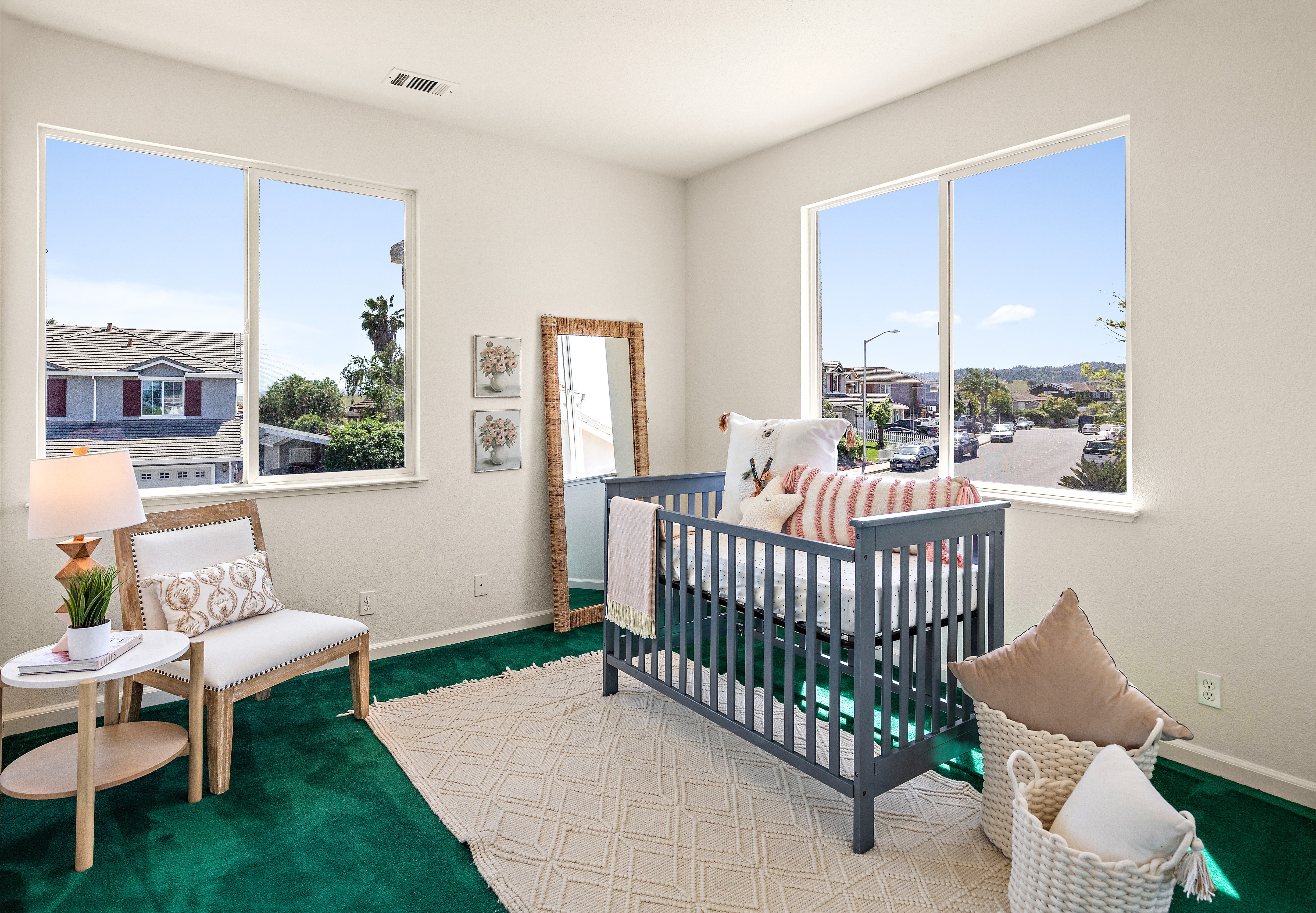  Spacious Heritage Hills Home with a Versatile Layout and Serene Surroundings - 物件實景