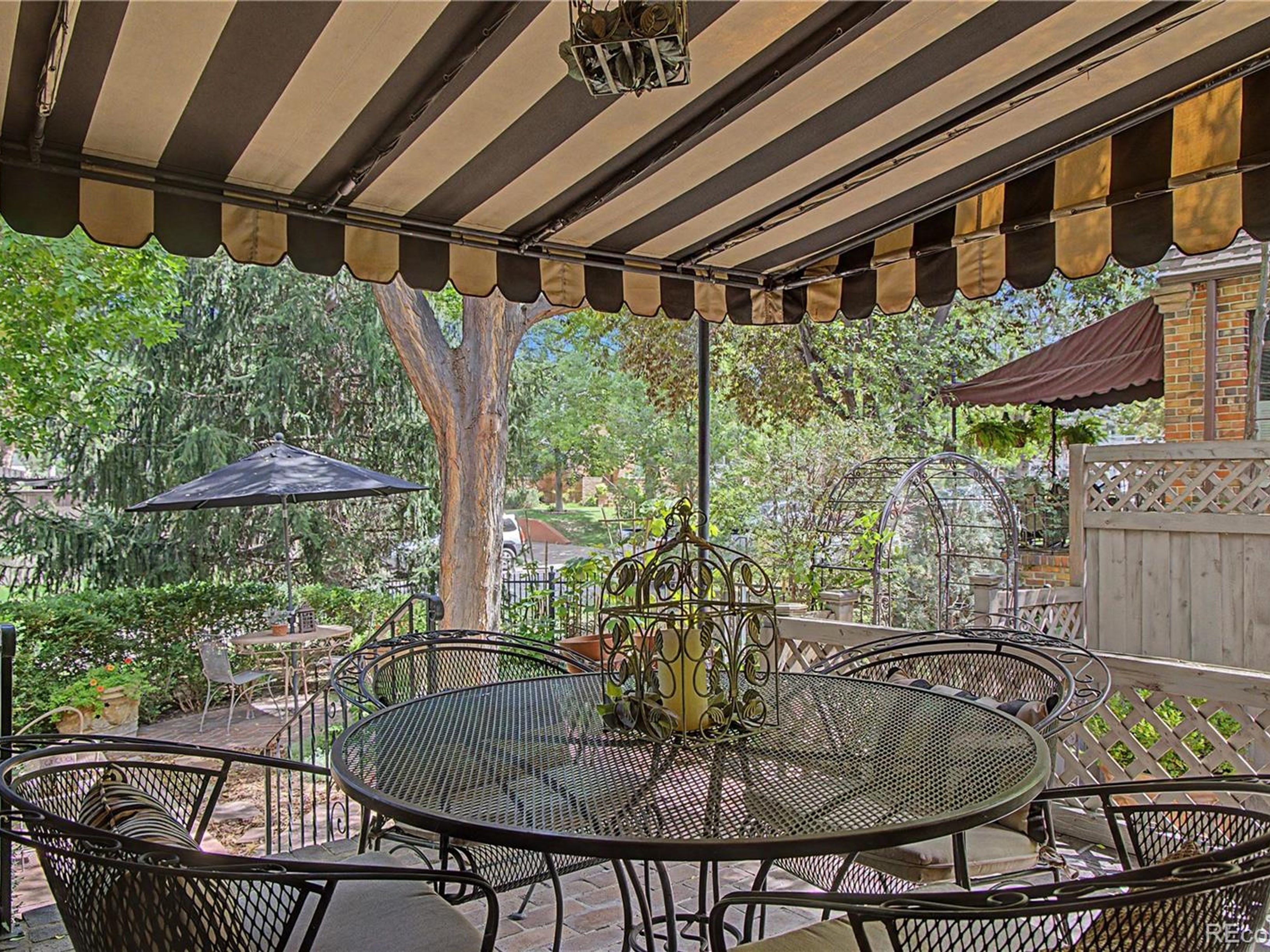  Rare Private Park Lot Near Cherry Creek with Sunroom Viking Kitchen & Spa Suite - 物件實景