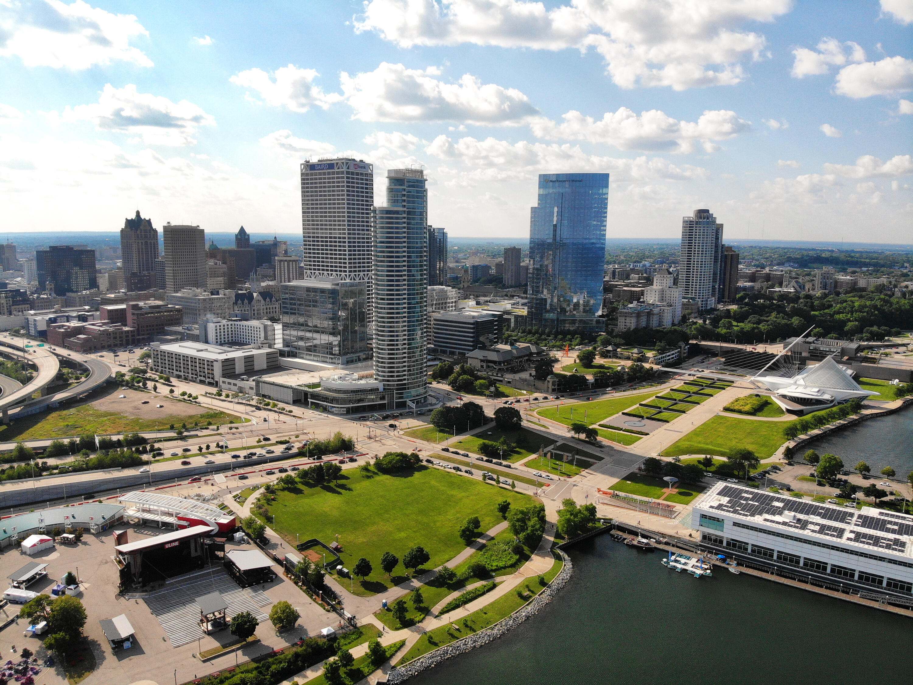 Milwaukee, Wisconsin, 53202, United States, 2 Bedrooms Bedrooms, ,3 BathroomsBathrooms,Residential,For Sale,1992022