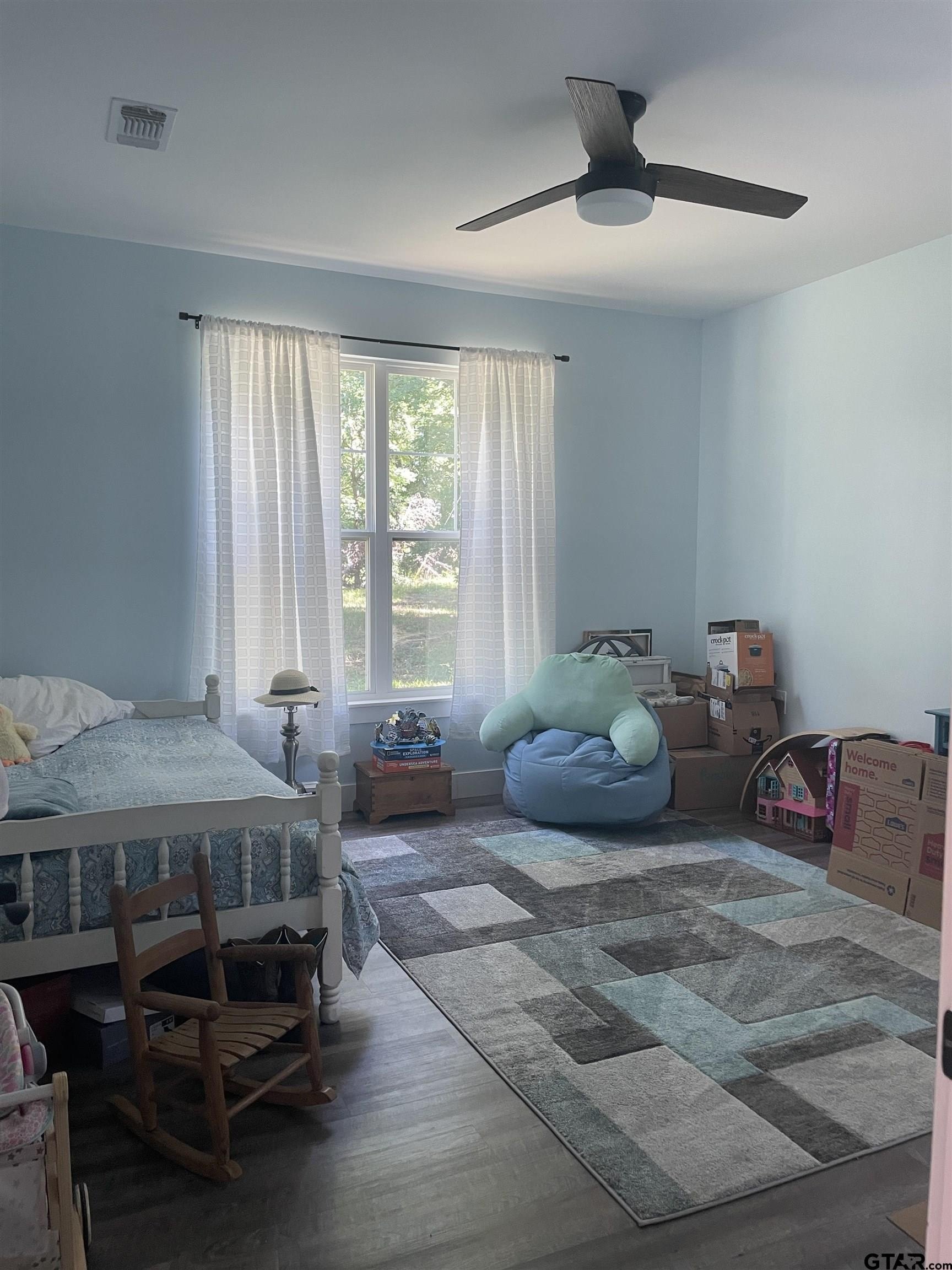 Pittsburg, Texas, 75686, United States, 3 Bedrooms Bedrooms, ,3 BathroomsBathrooms,Residential,For Sale,1982891