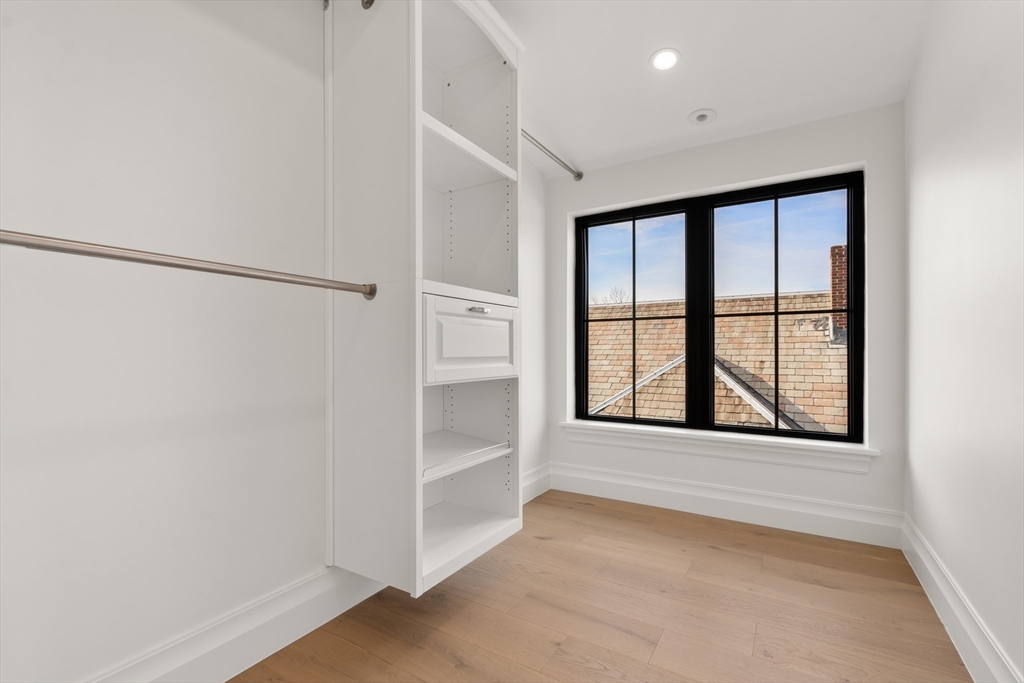 Somerville, Massachusetts, 02144, United States, 4 Bedrooms Bedrooms, ,5 BathroomsBathrooms,Residential,For Sale,1991480