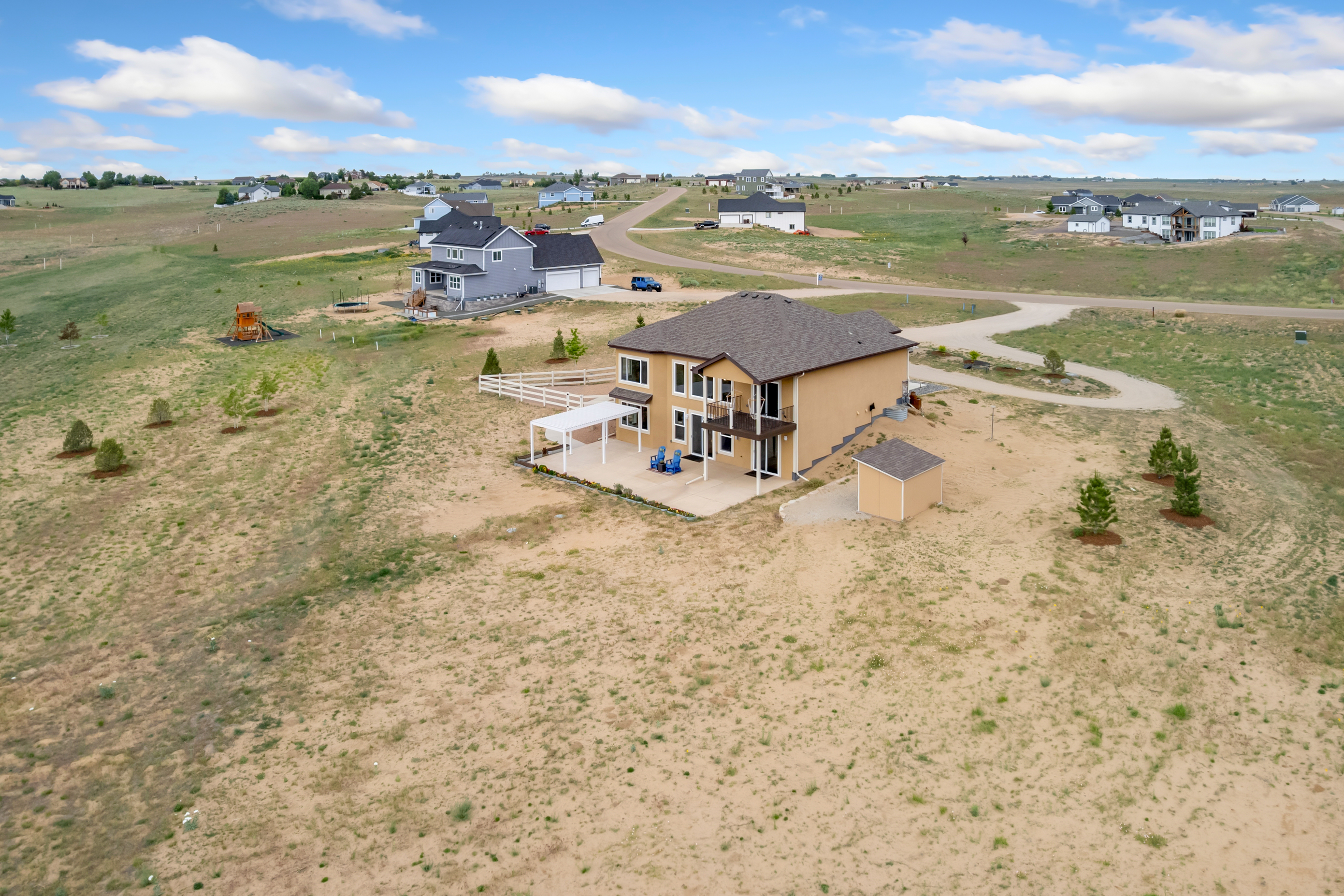  Custom-Built Home in the Highly Sought-After Pelican Lake Ranch Community - 物件實景