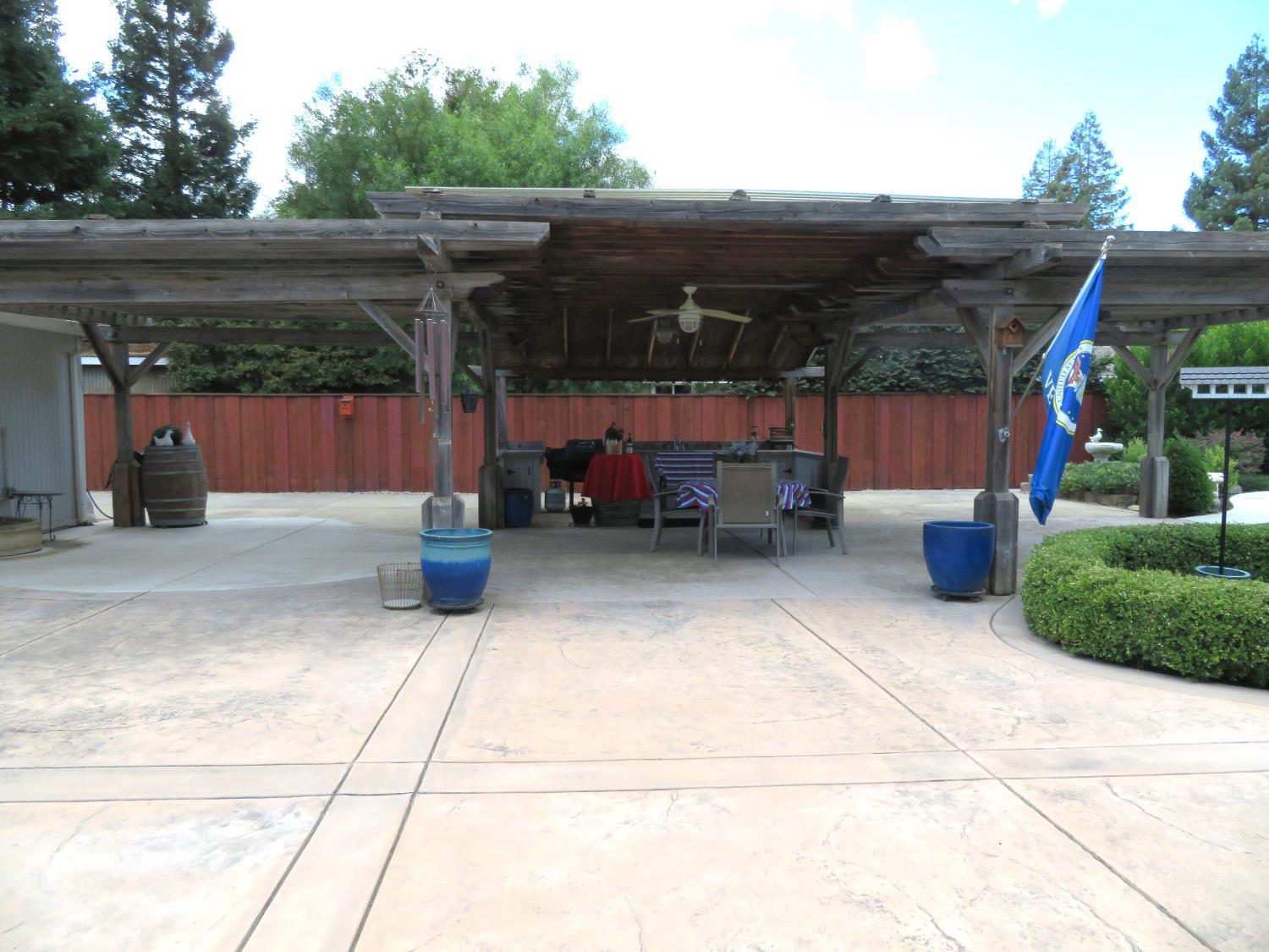 Oakdale, California, 95361, United States, 3 Bedrooms Bedrooms, ,2 BathroomsBathrooms,Residential,For Sale,1942703